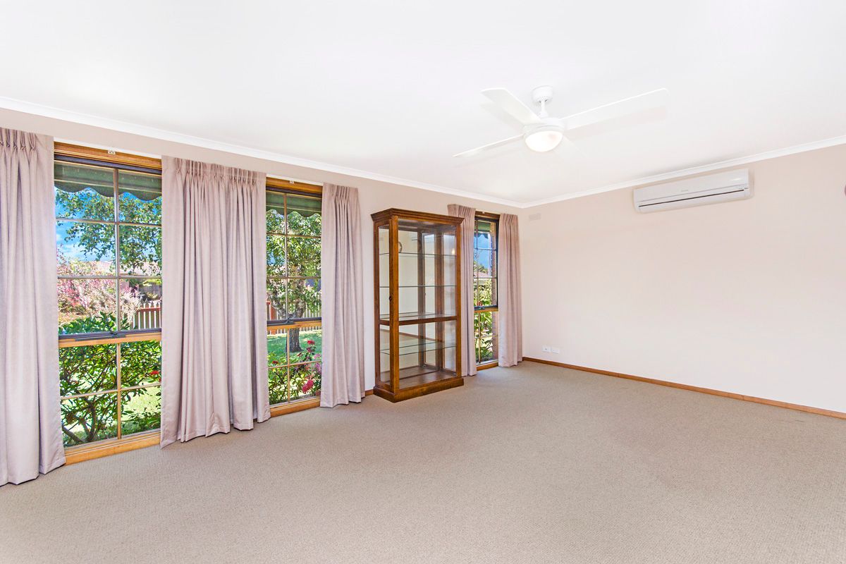 11 Glenview Drive, Warrnambool, VIC 3280