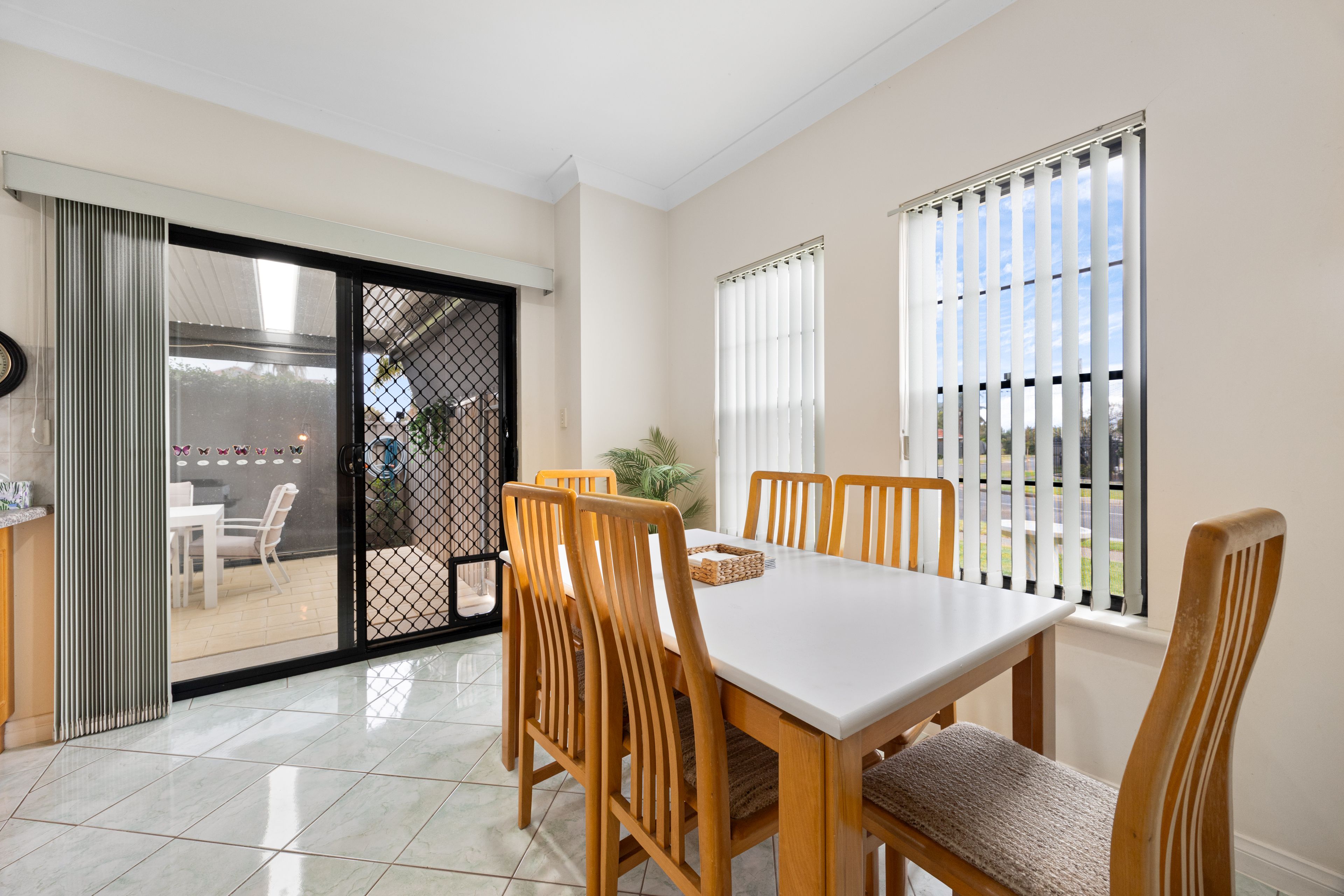 25D Alfred Avenue — photo 5 of 18