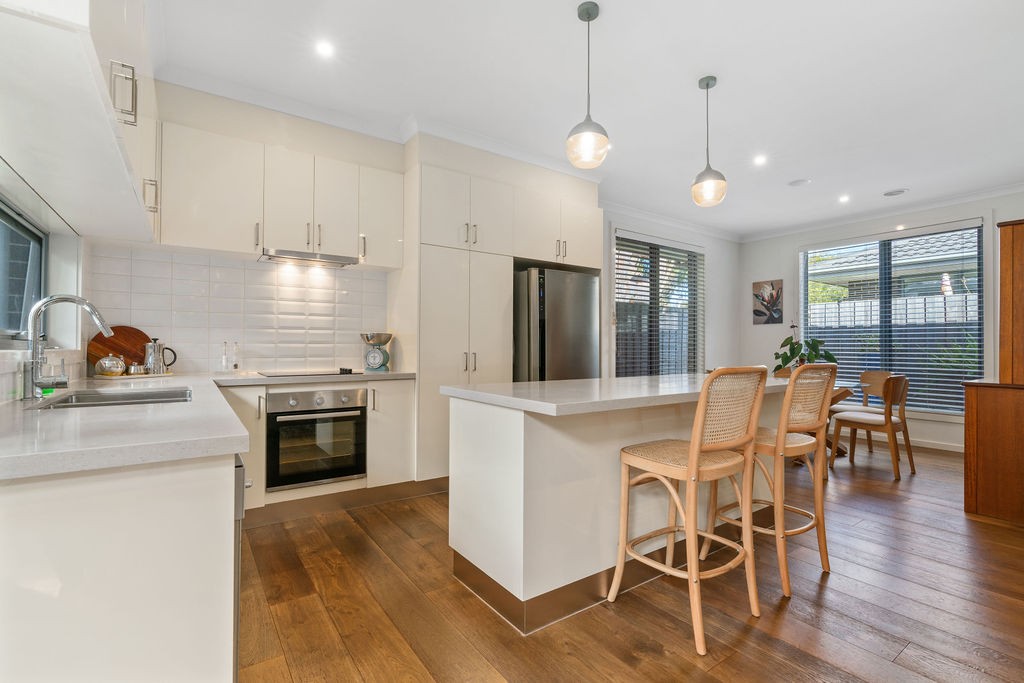 201 Sixth Avenue, Rosebud, VIC 3939