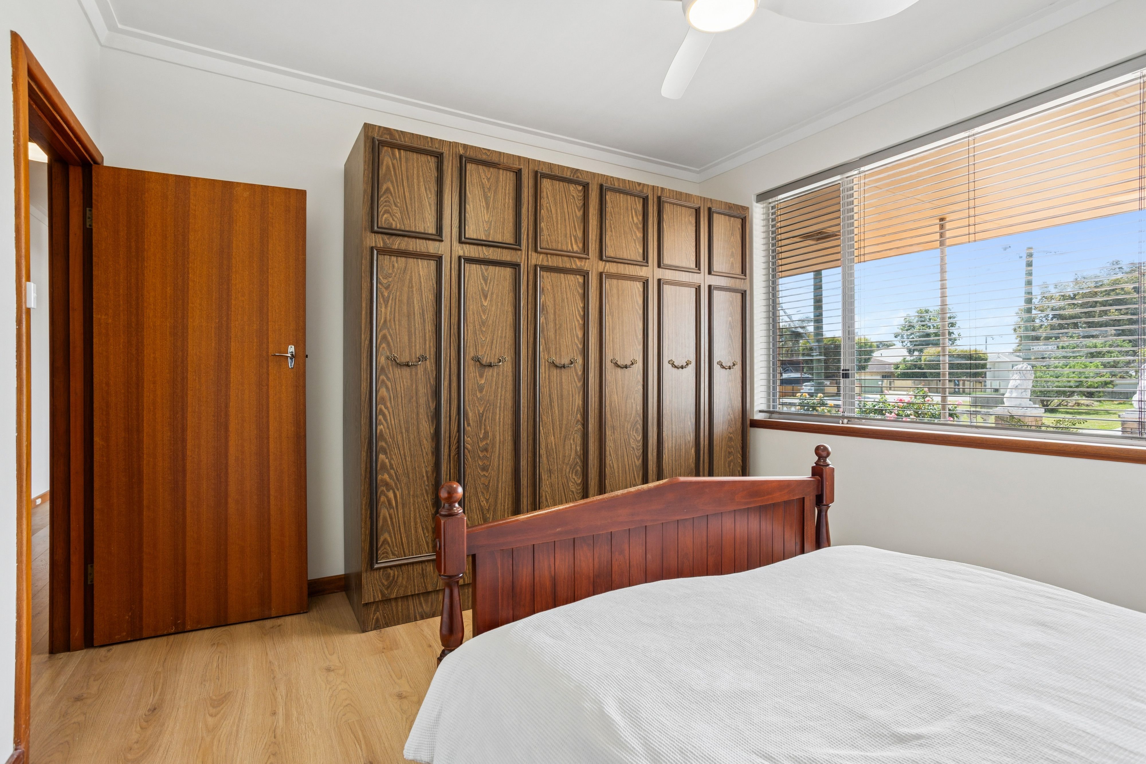 7 Taylor Crescent — photo 20 of 30