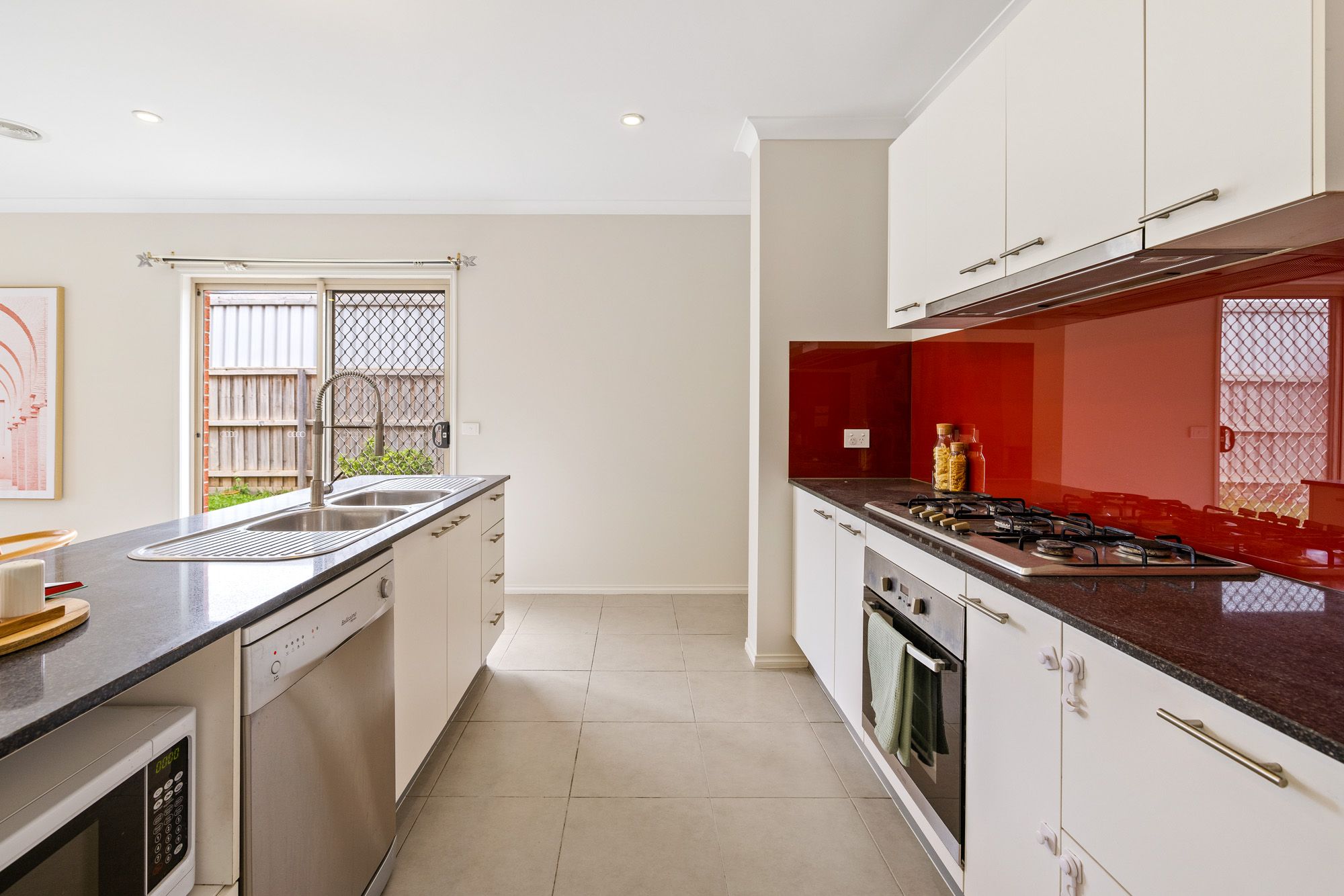 7 Adon Walk, MANOR LAKES, VIC 3024