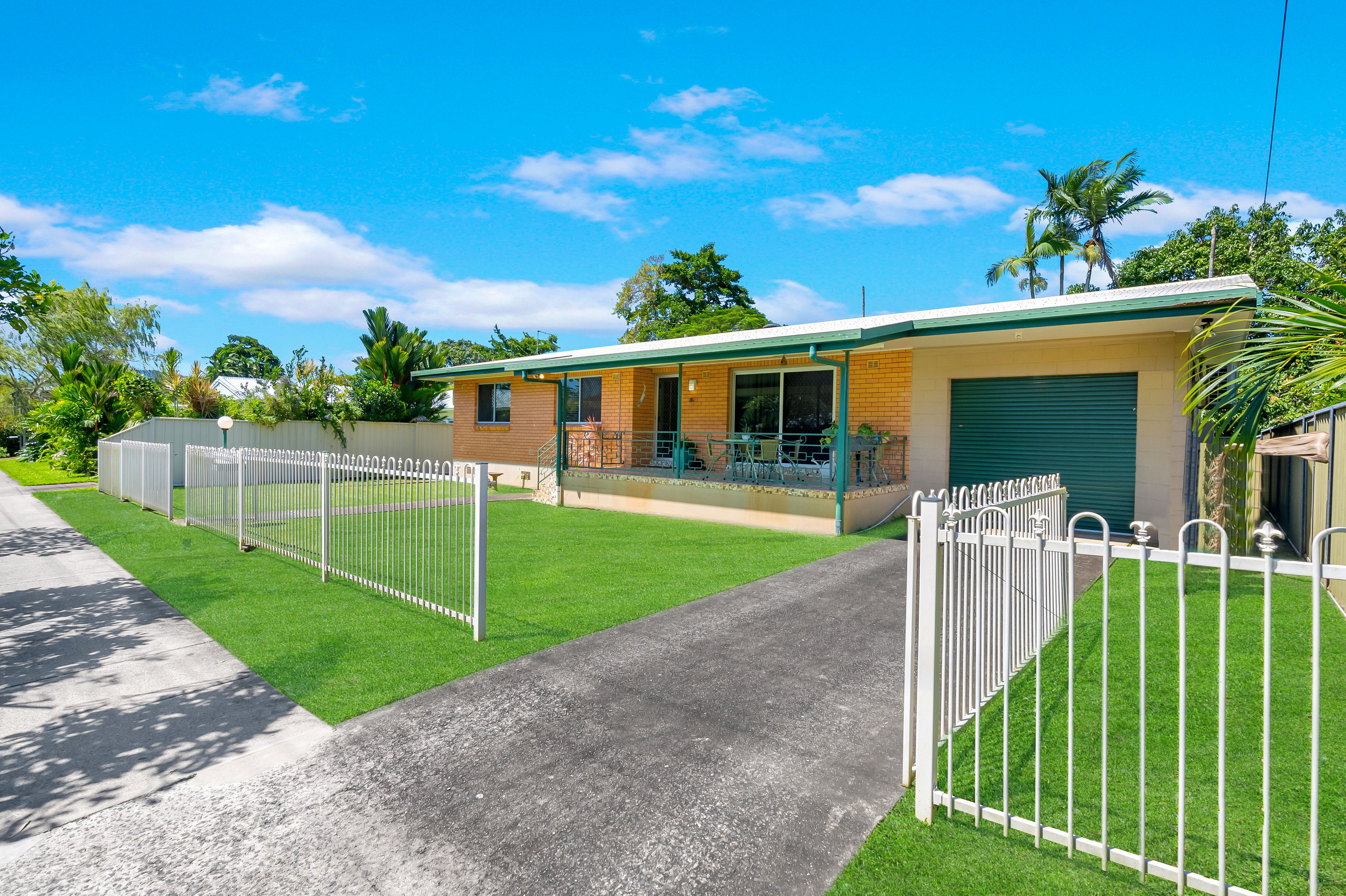 127 Greenslopes Street, Edge Hill, QLD 4870