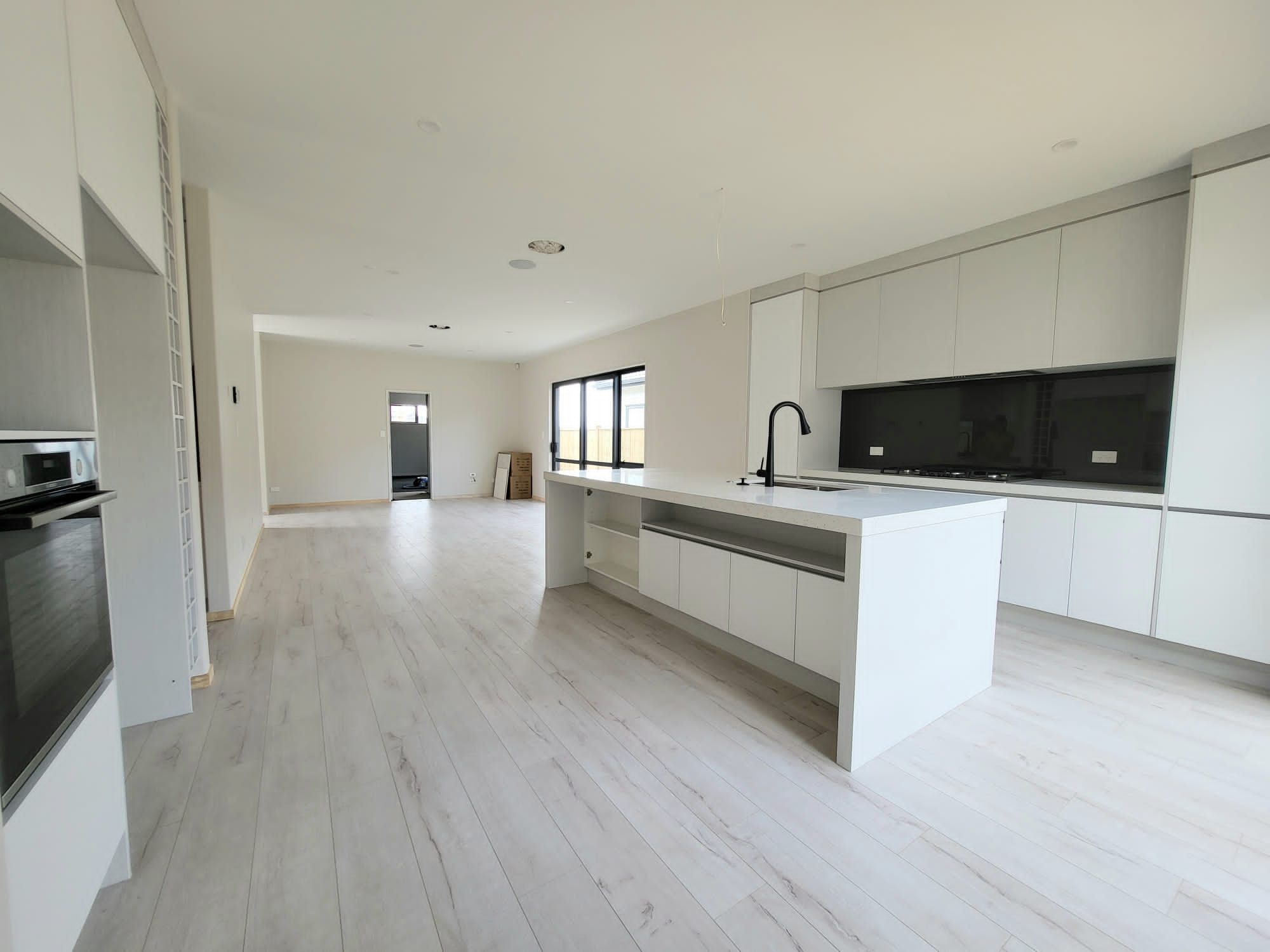 11 Rossbeg Lane, Flat Bush, Auckland