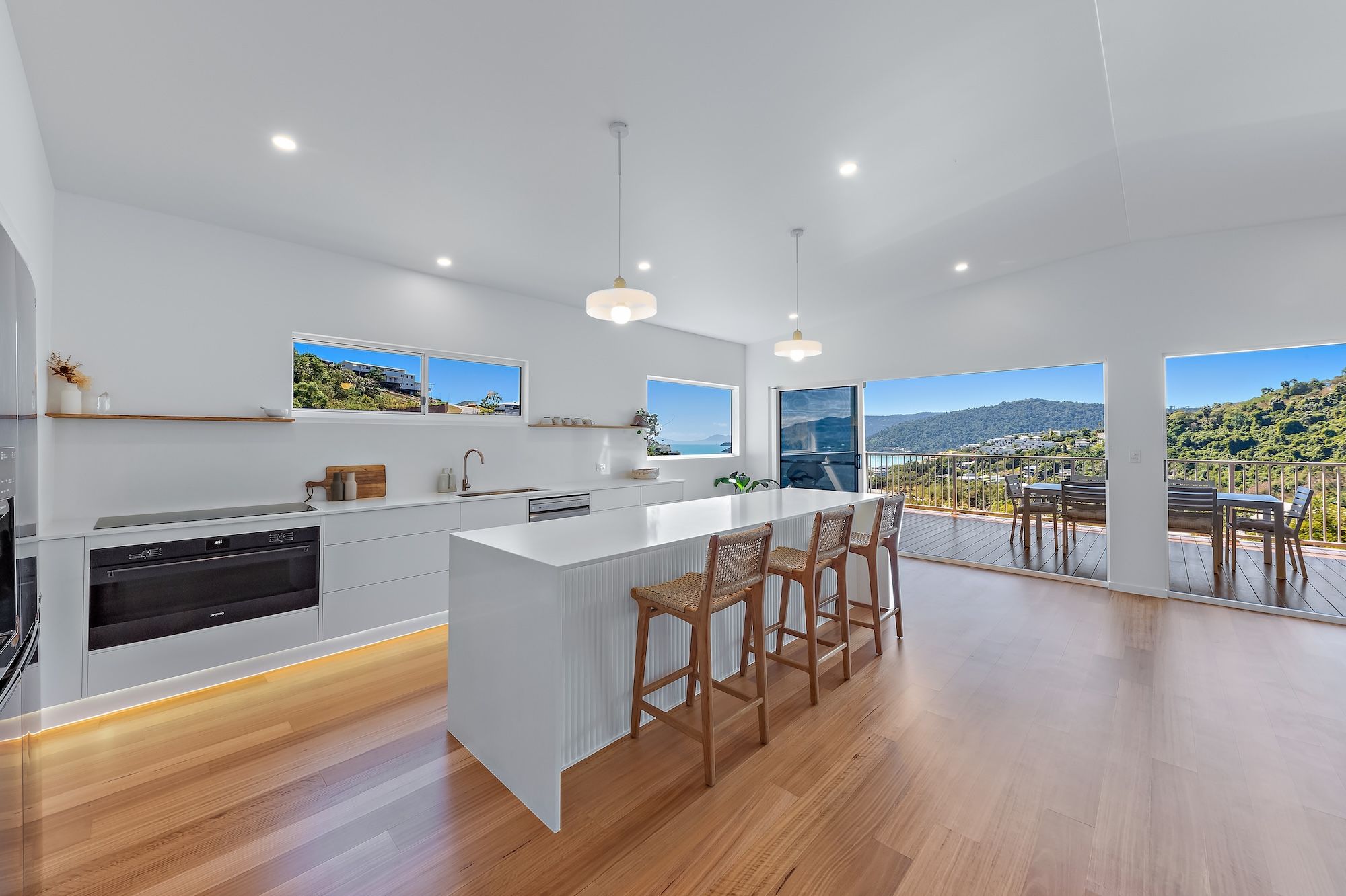 11 Cumberland Court, Airlie Beach, QLD 4802
