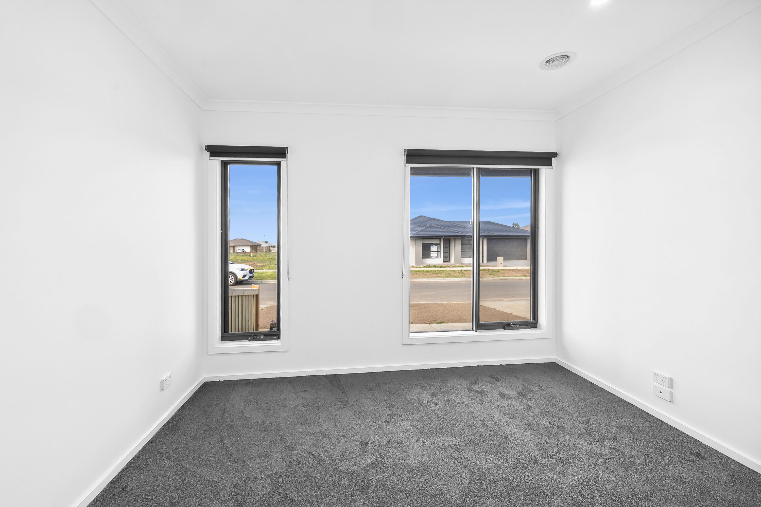 84 Steamboat Avenue — photo 4 of 6