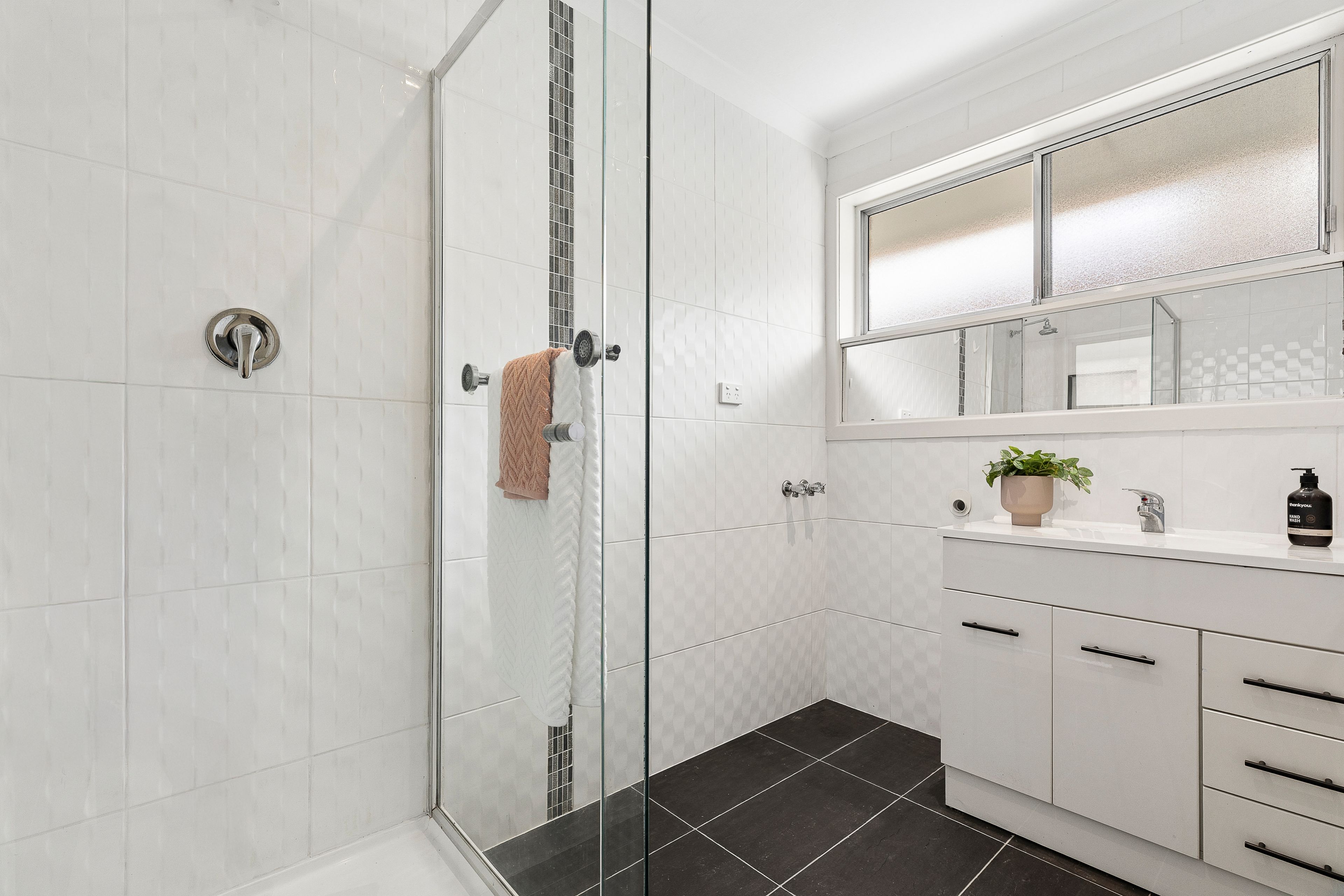 1/12 Hotham Street — photo 7 of 10