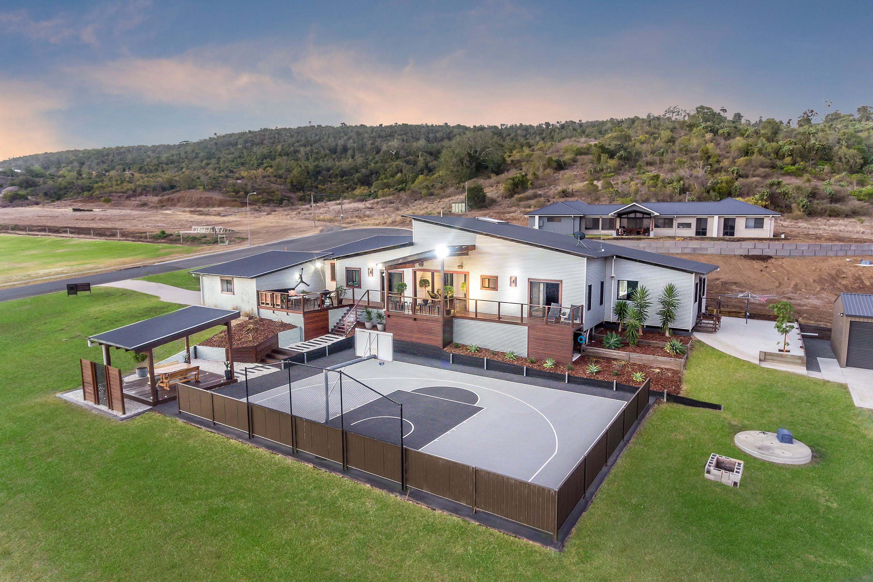 20 Calcutt Road, Gowrie Junction QLD 4352