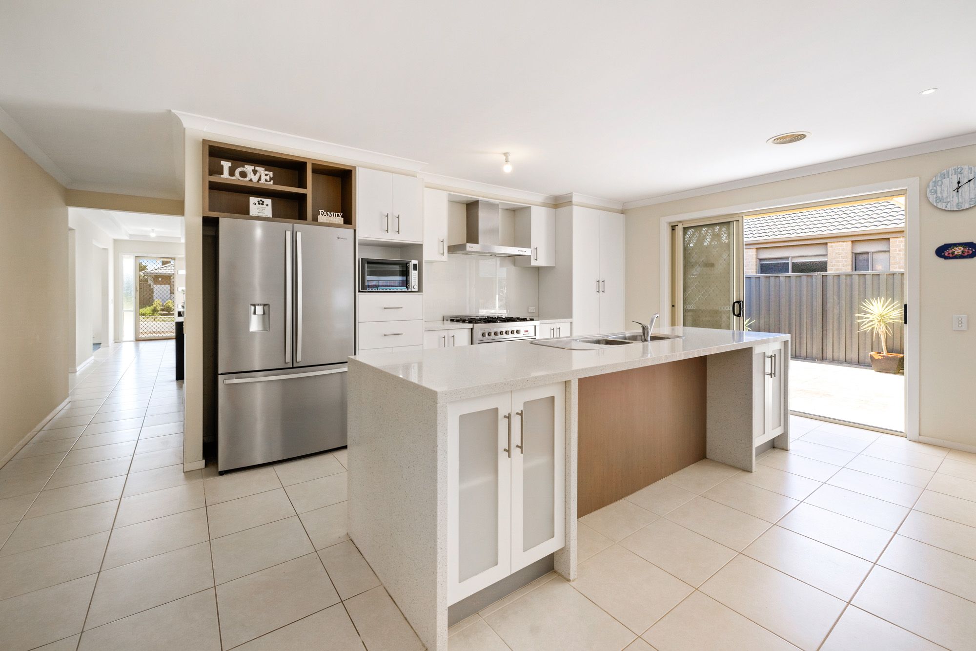 5 Toolibin Street, MANOR LAKES, VIC 3024