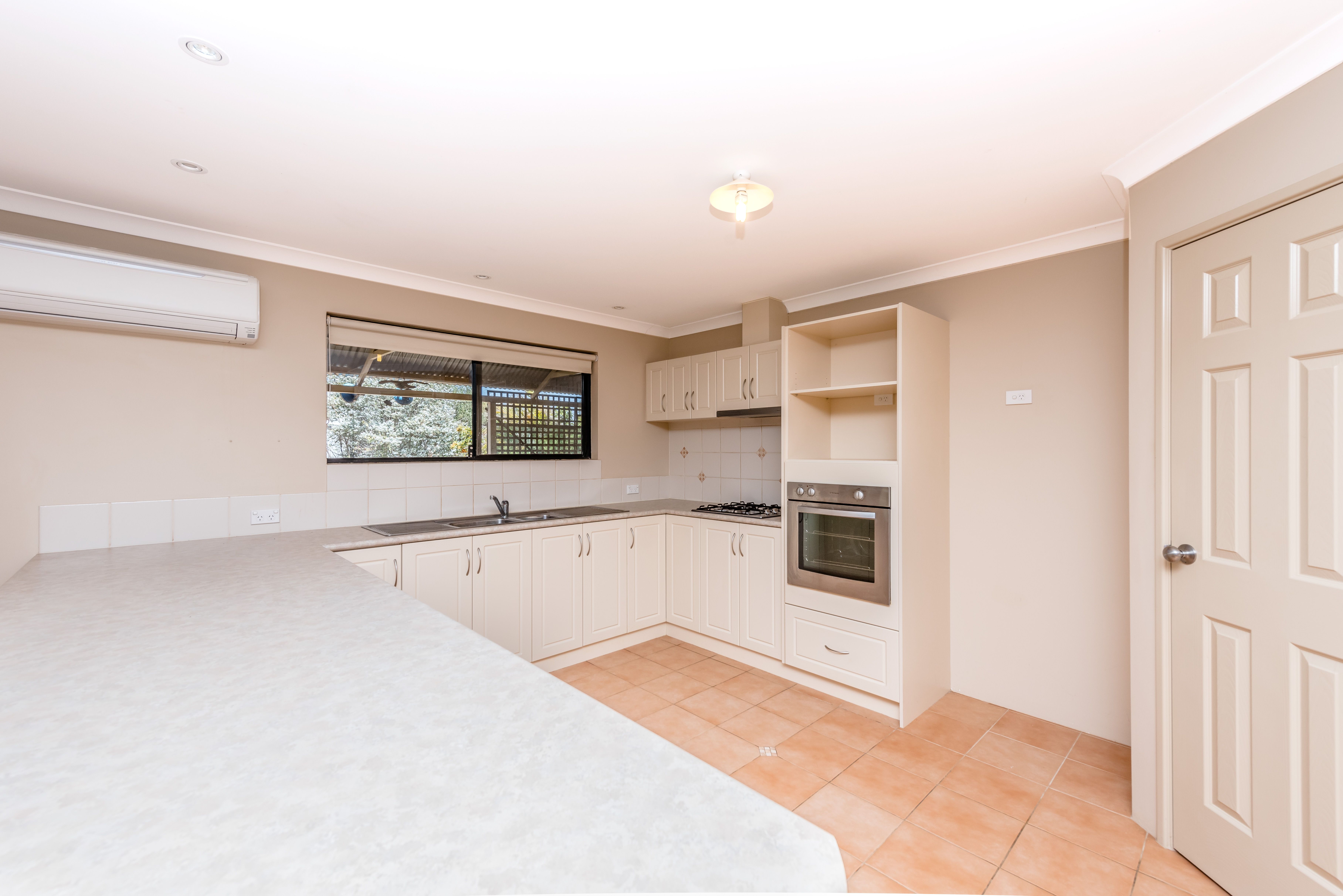 5 Horseshoe Court, Deepdale, WA 6532