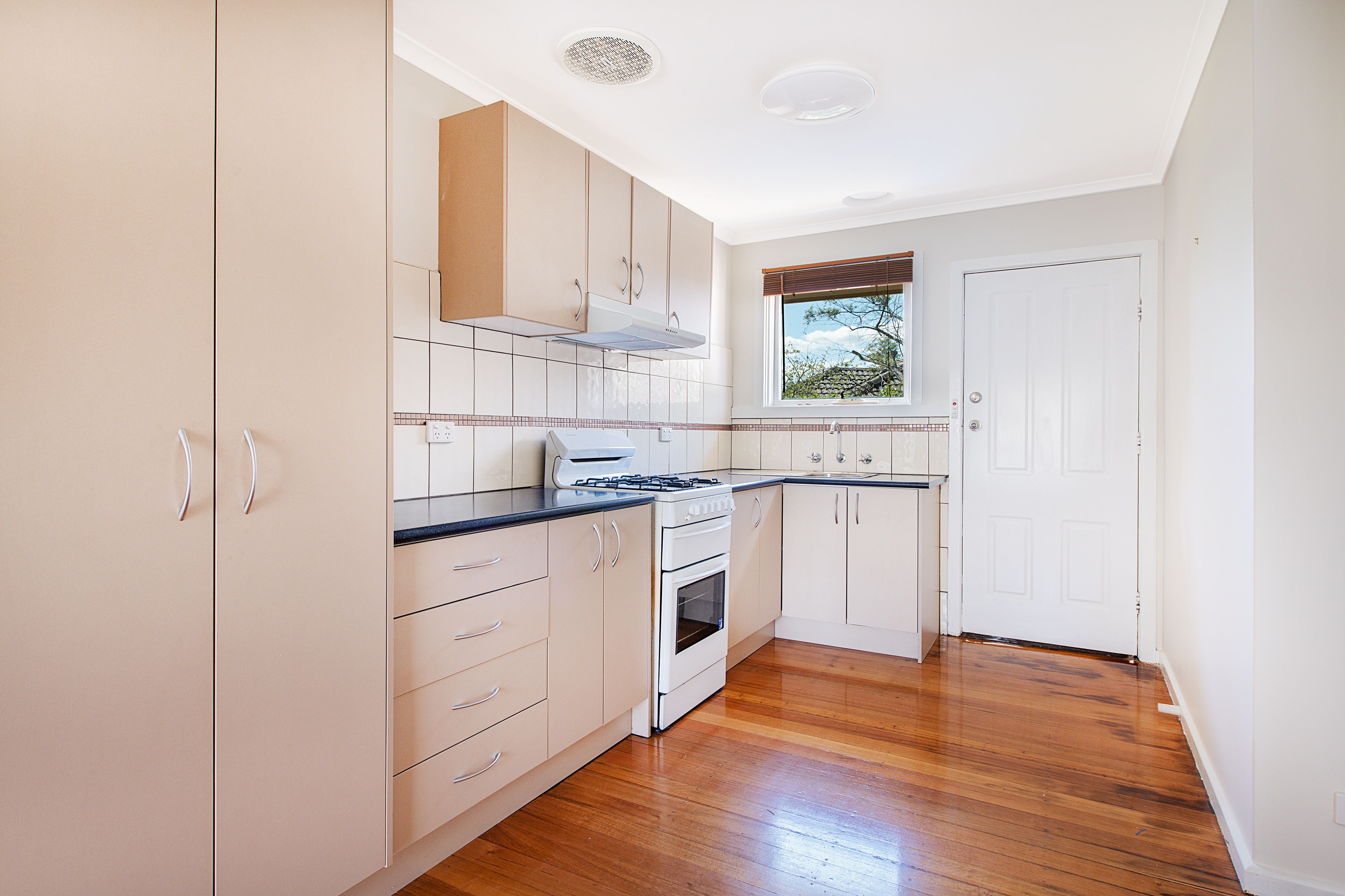 1/8 Simpson Road, Ferntree Gully, VIC 3156