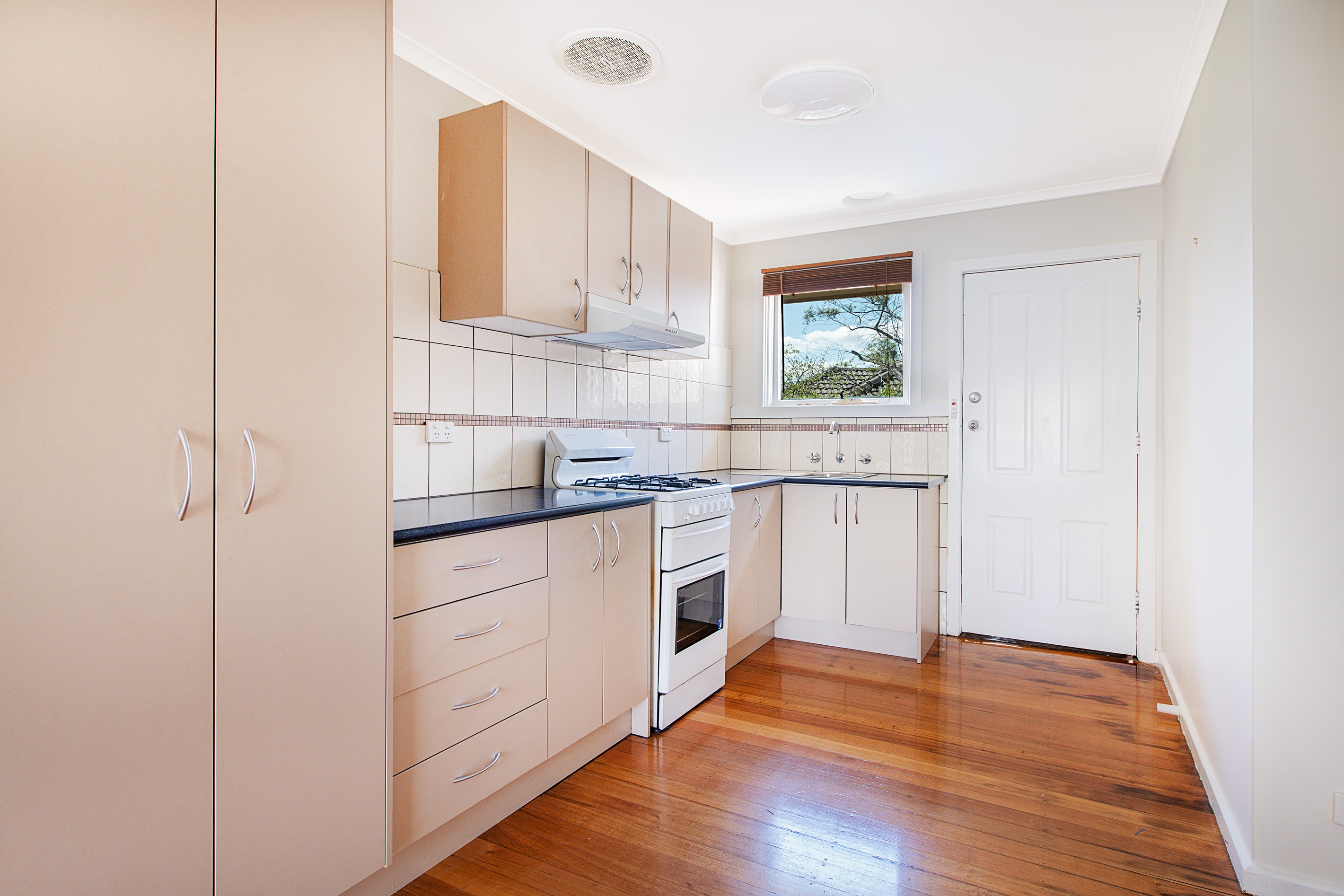 1/8 Simpson Road, Ferntree Gully, VIC 3156