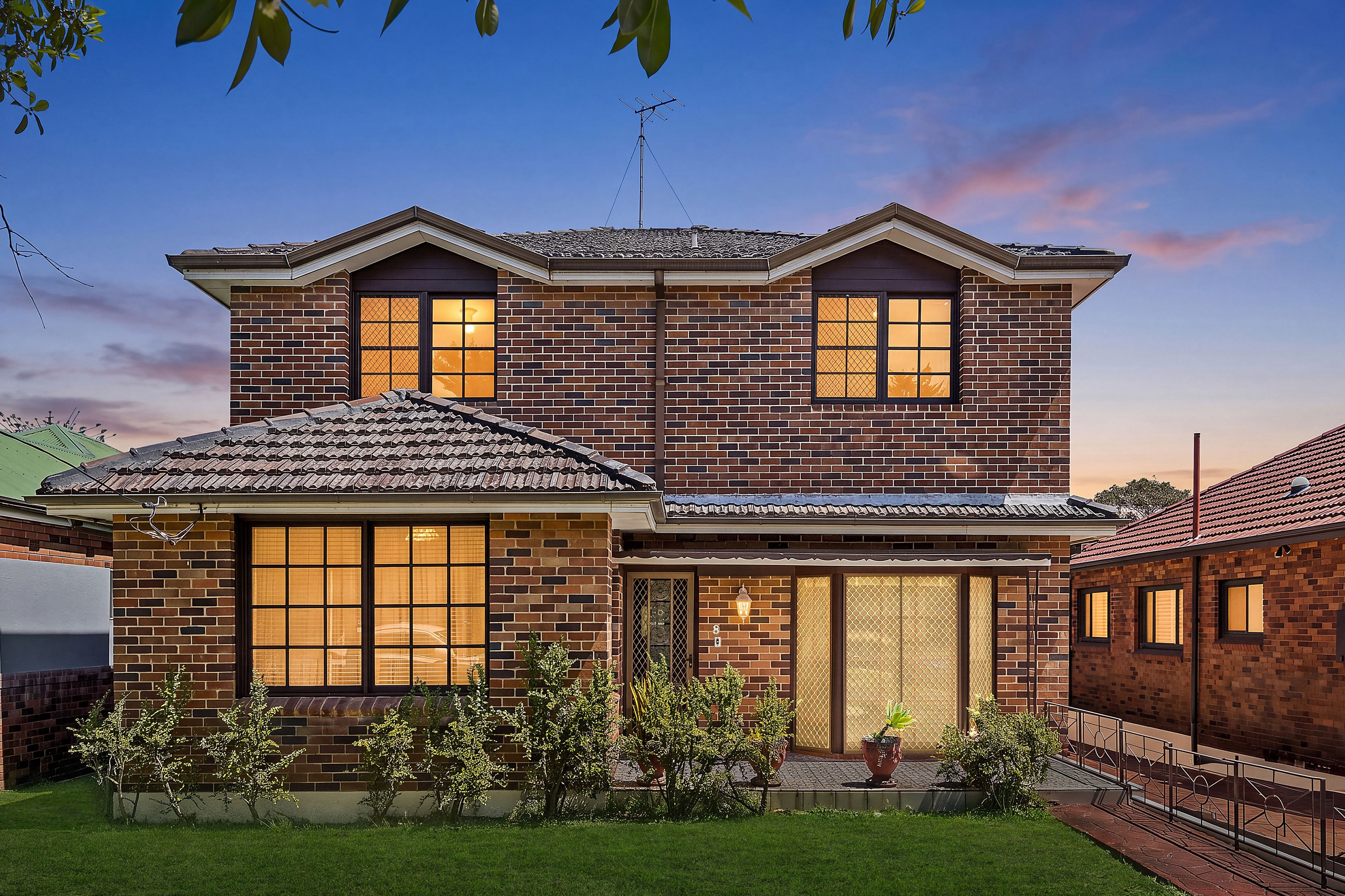 8 Lang Avenue — photo from Ray White Eastern Beaches Coogee