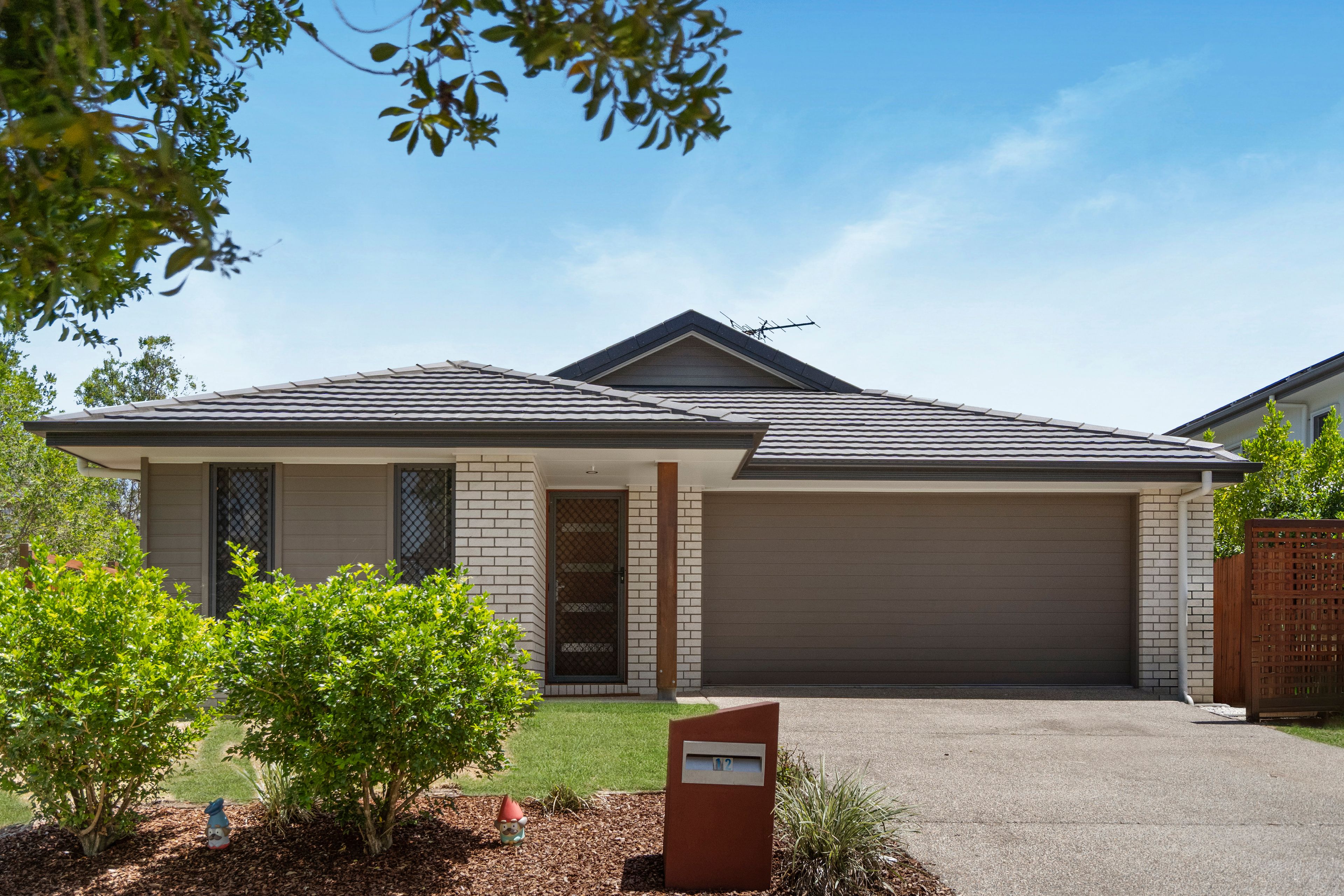 12 Falcon Circuit, Springfield Lakes, QLD 4300