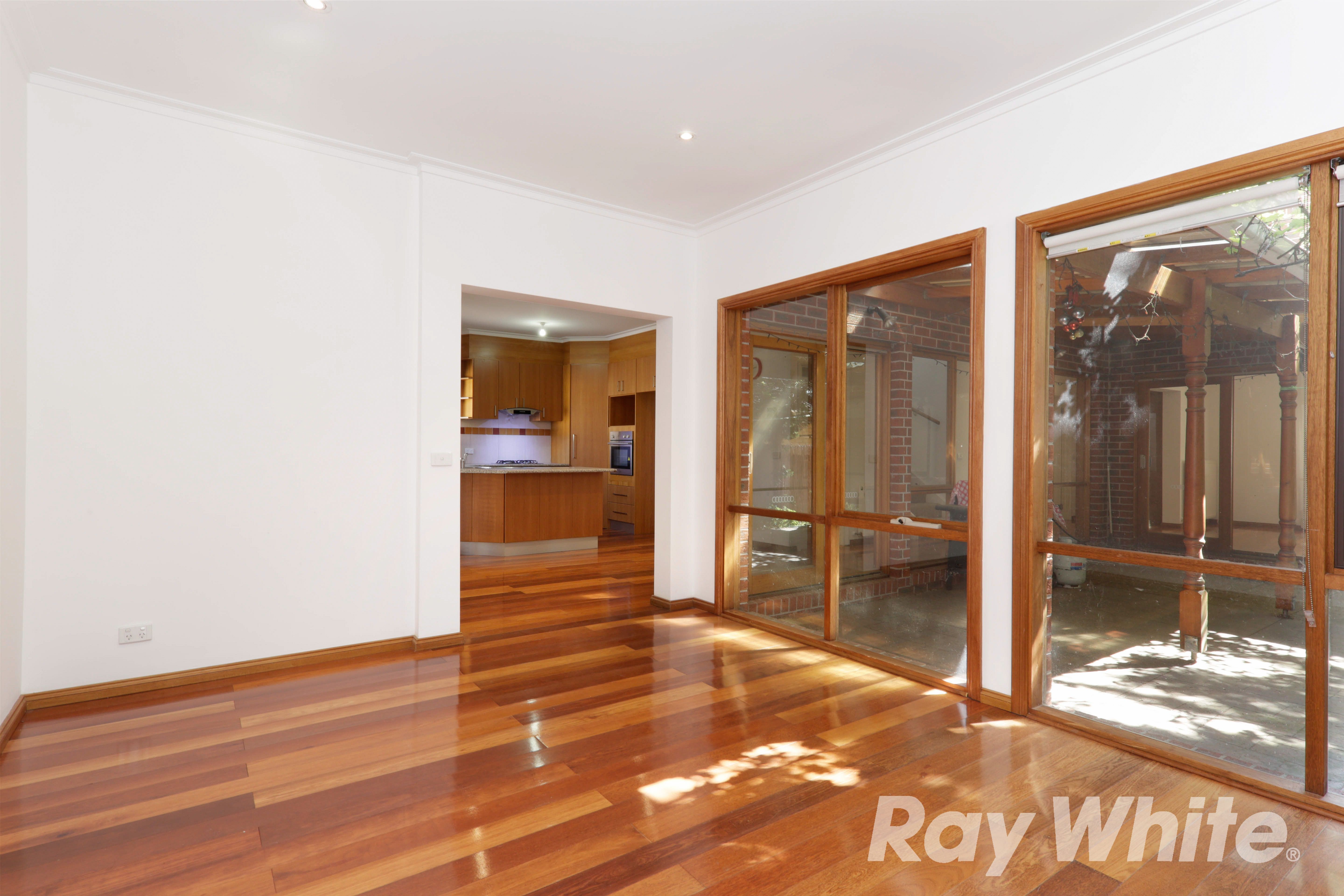 1/26 Montpellier Road, Burwood, VIC 3125