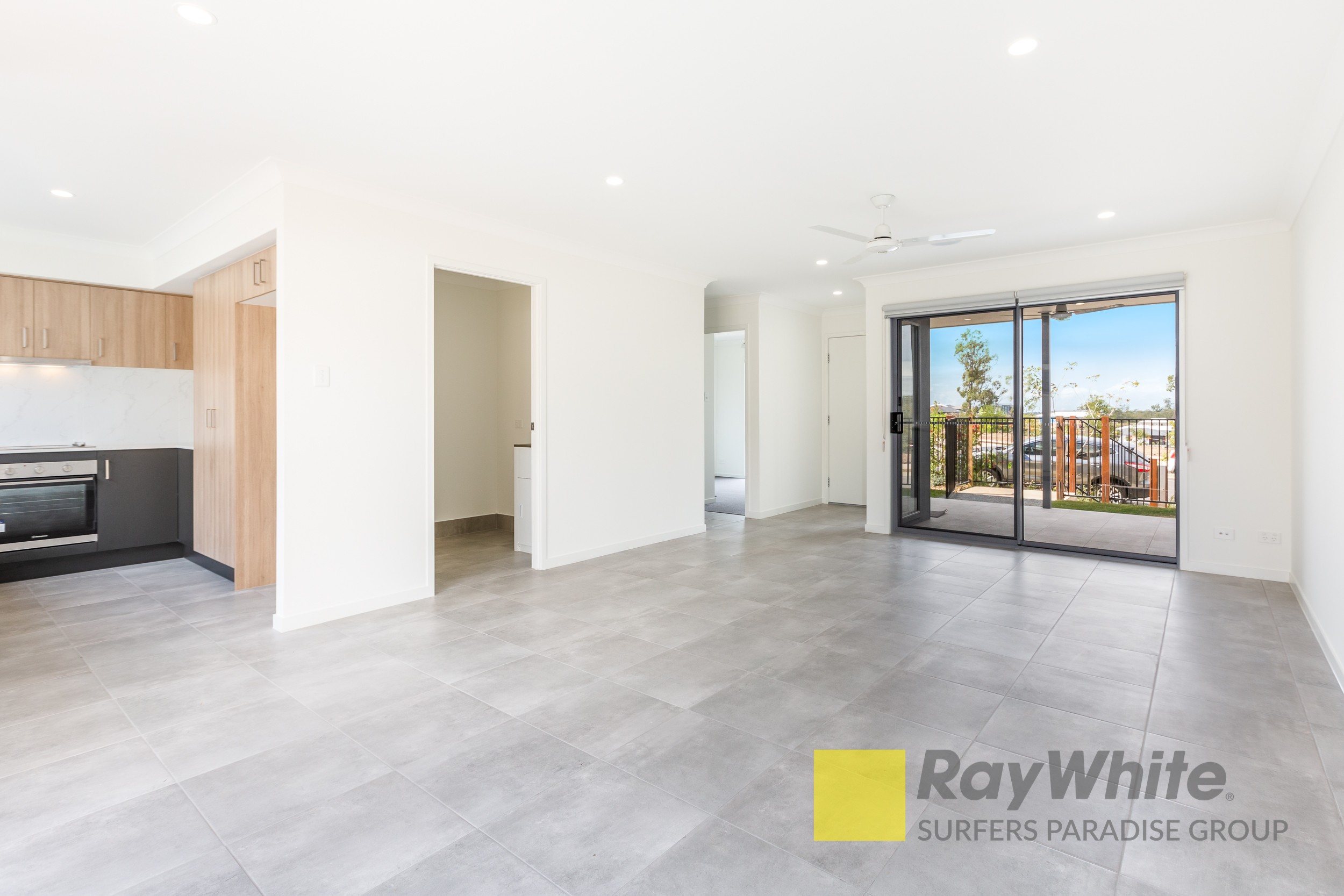 458 Grande Avenue, SPRING MOUNTAIN, QLD 4300