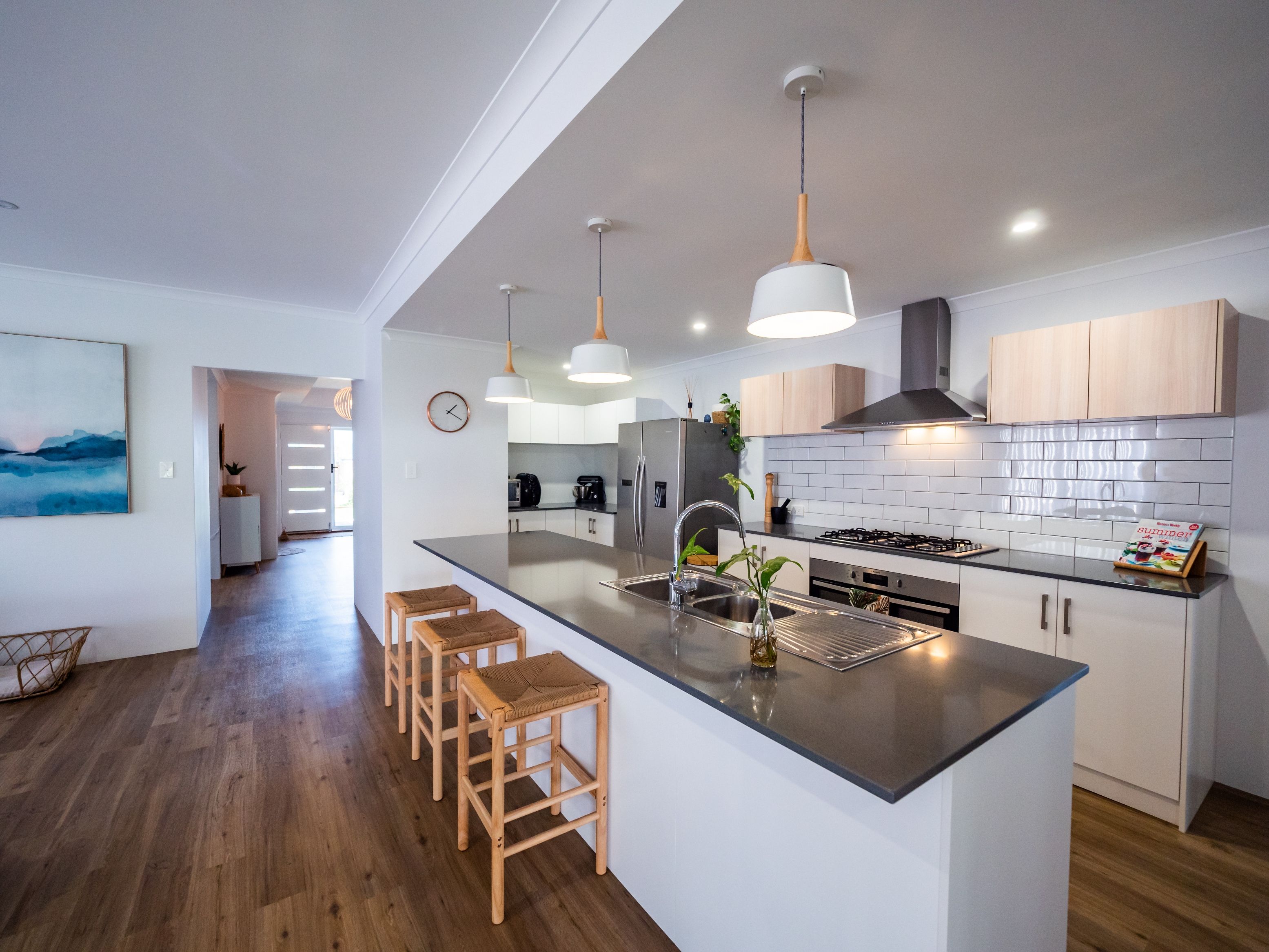 13 Coveside Way, Drummond Cove, WA 6532