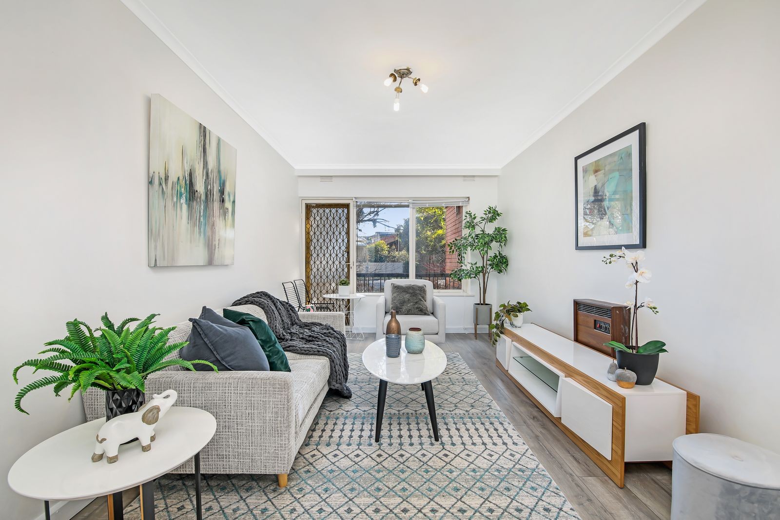 2/1 Rosstown Road, Carnegie, VIC 3163