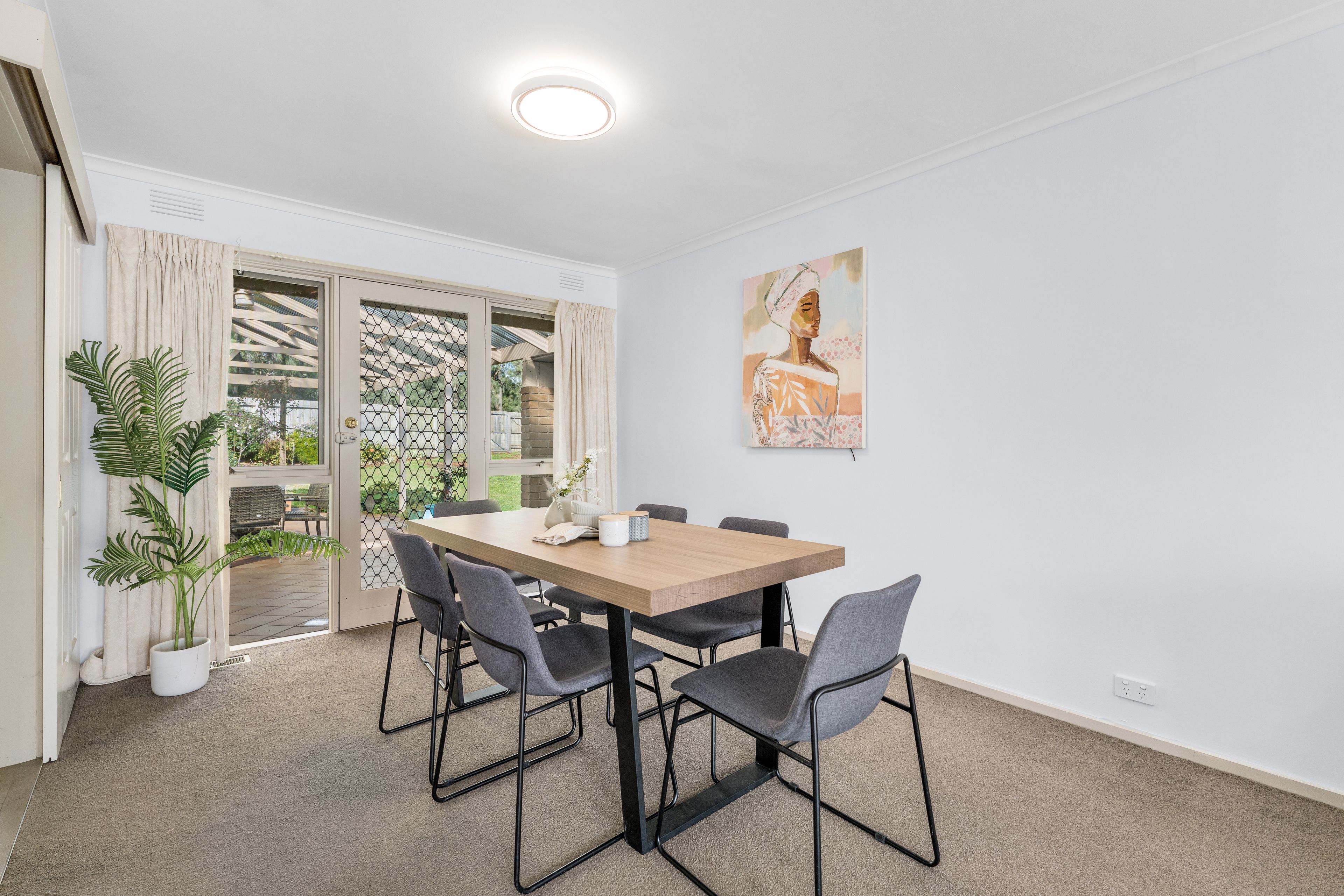 13 Regal Court — photo 4 of 22