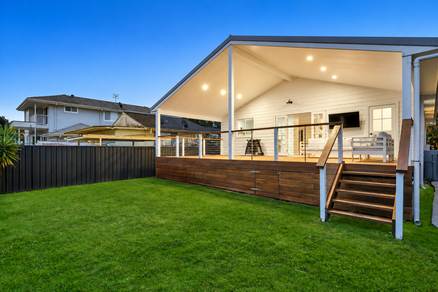 124 Kincumber Crescent — photo 15 of 19