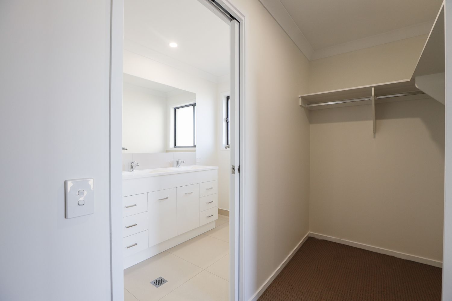 27 Biron Street — photo 10 of 11