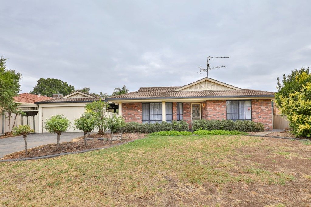 17 Muscat Court, Mildura VIC 3500