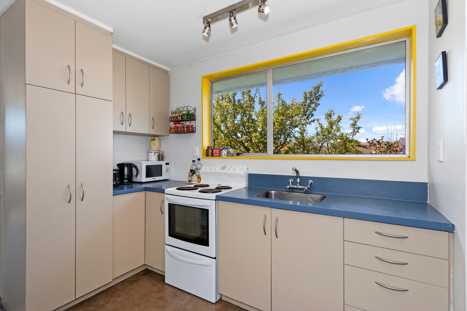 2/207 Estuary Road, New Brighton, Christchurch City