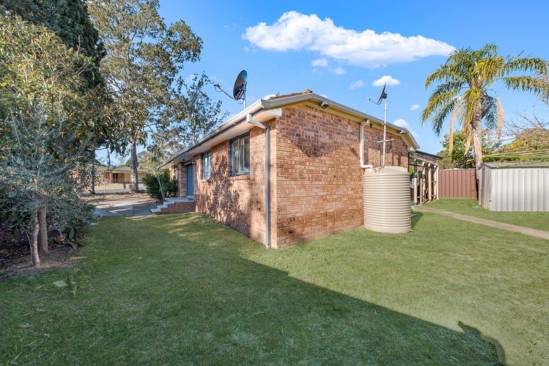 3 Dickens Road, Ambarvale, NSW 2560