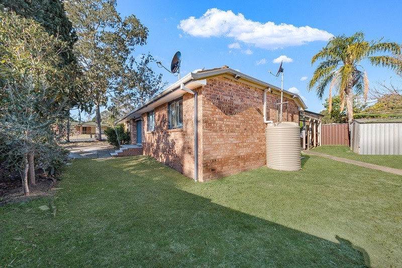 3 Dickens Road, Ambarvale, NSW 2560
