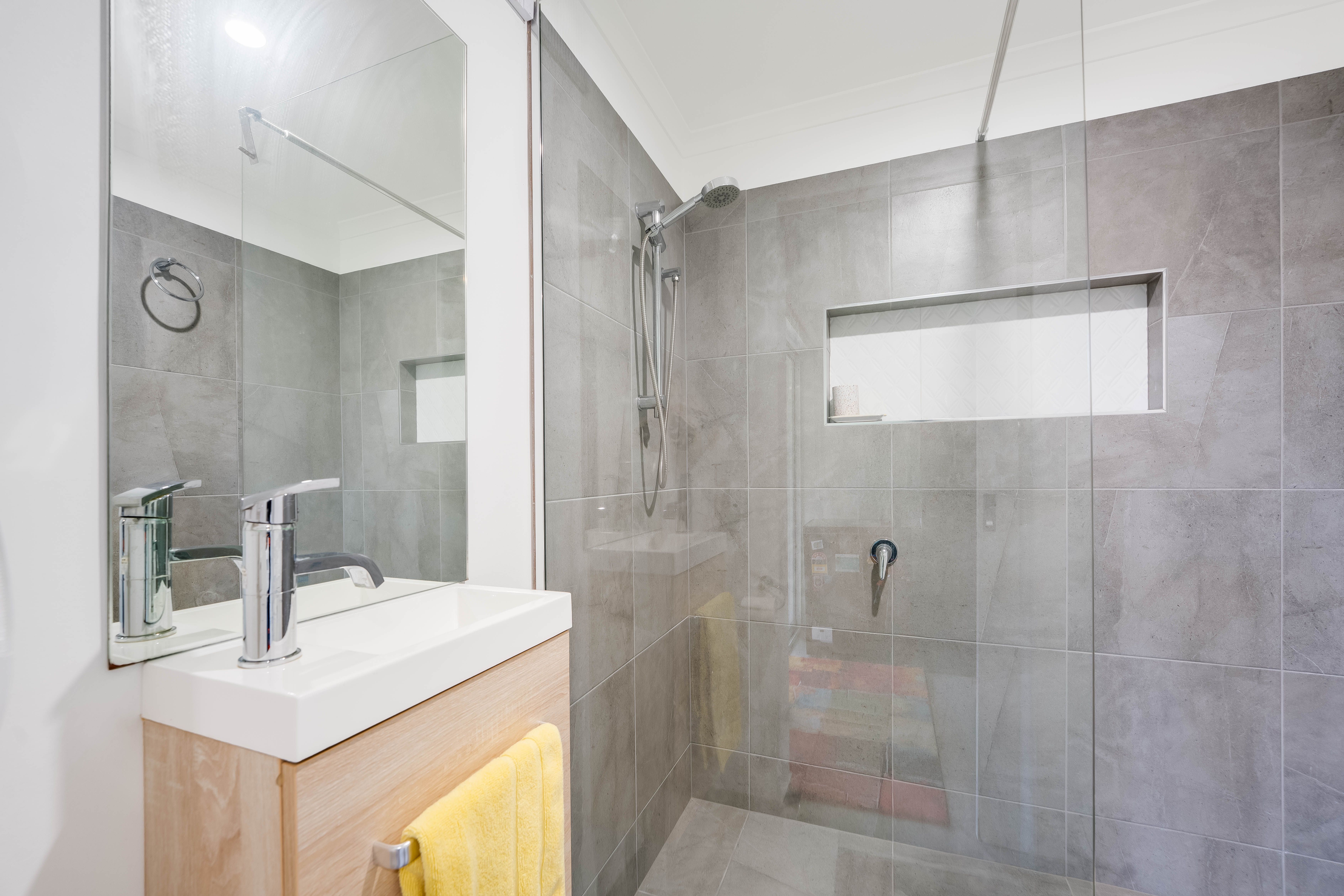 977 Duffy Crescent — photo 19 of 30