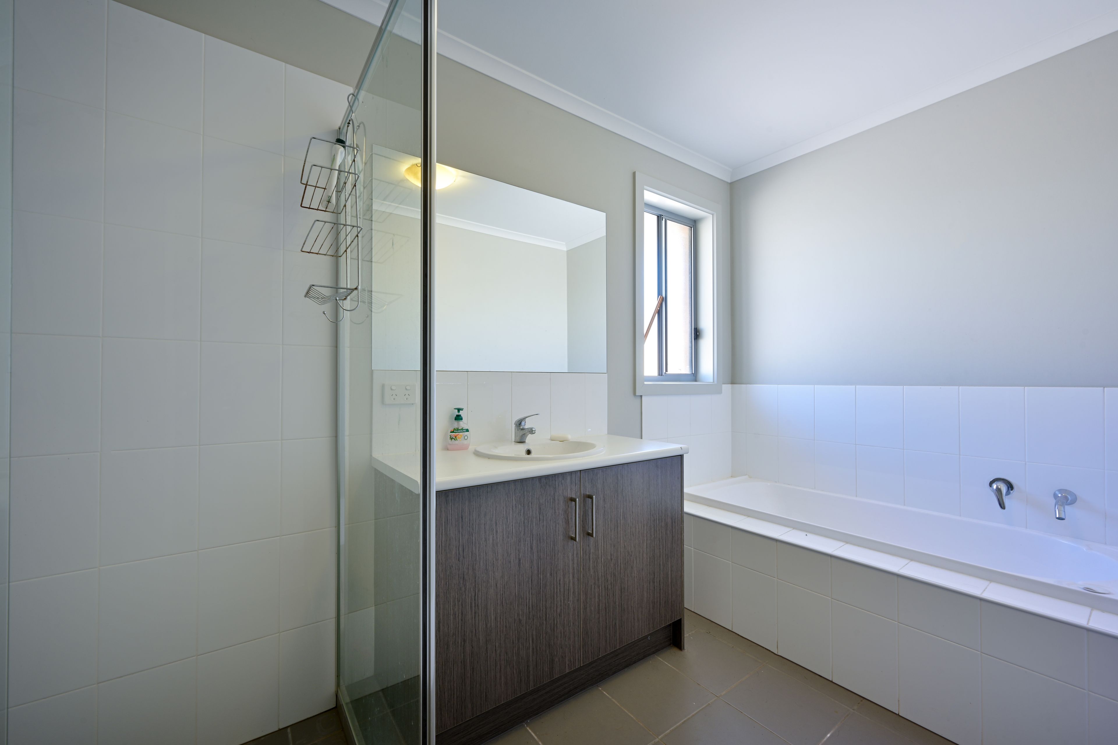 26 Mcinness Street — photo 7 of 12