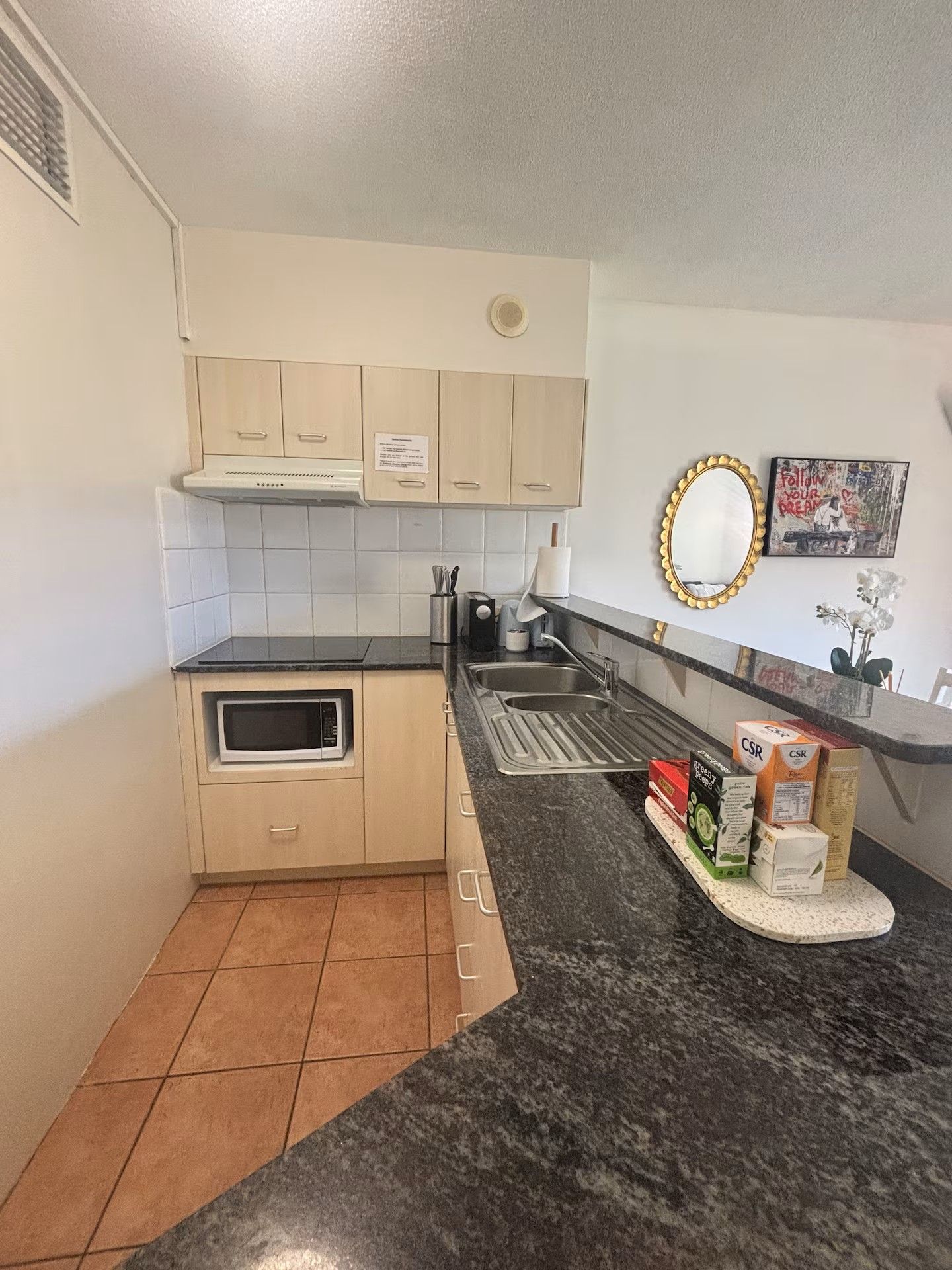 207/71-75 Lake Street, Cairns City, QLD 4870
