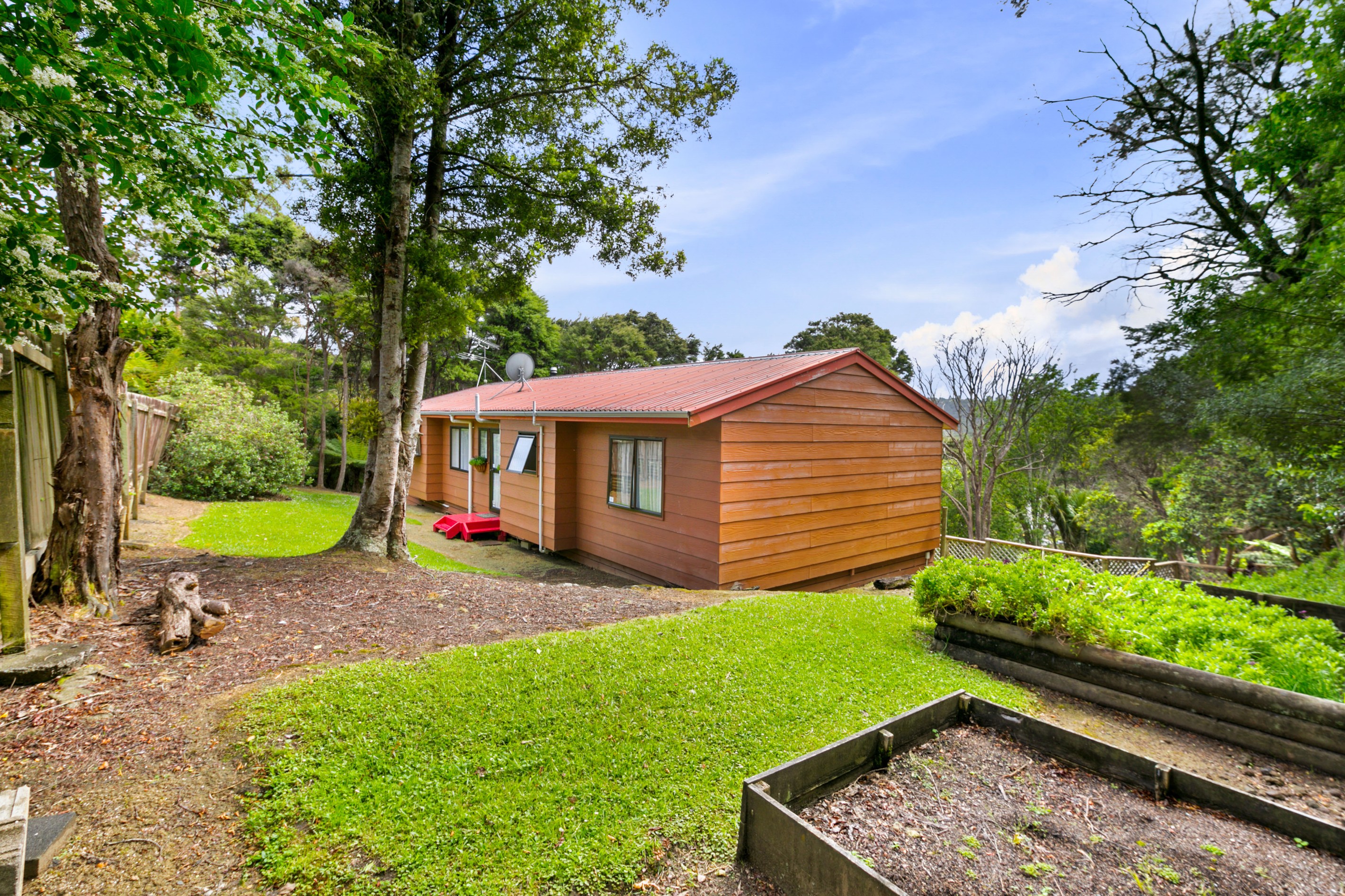 699 Huia Road, Parau, Waitakere City