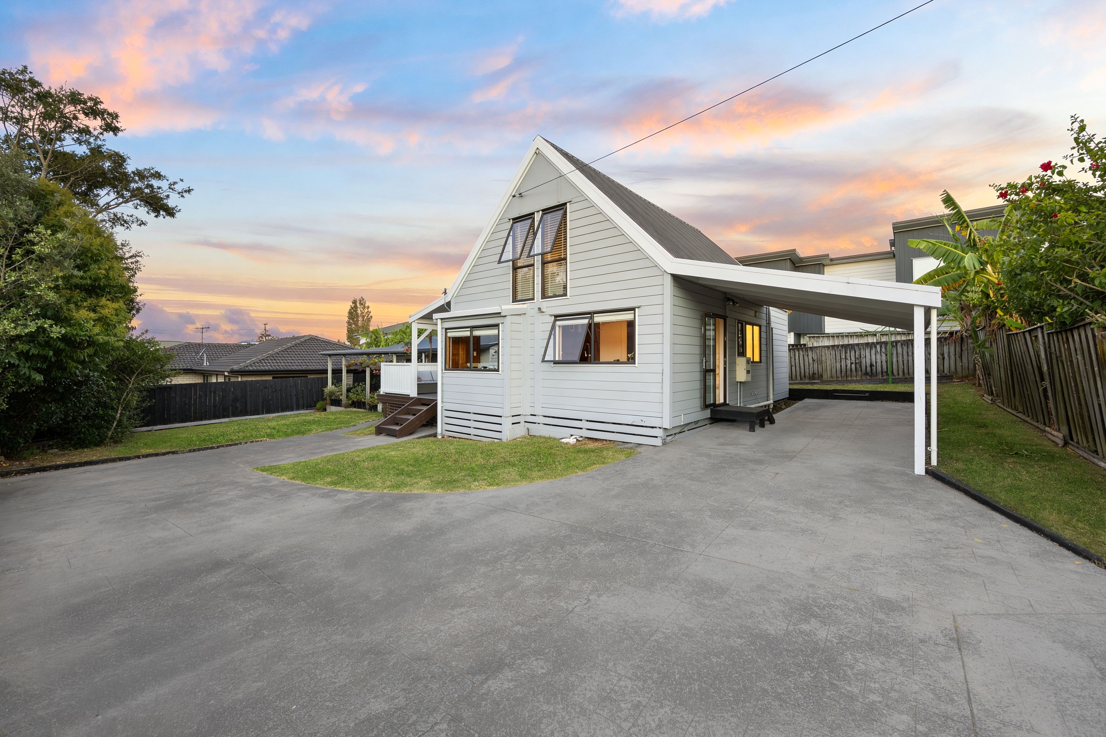 4037A Great North Road, Glen Eden, Waitakere City