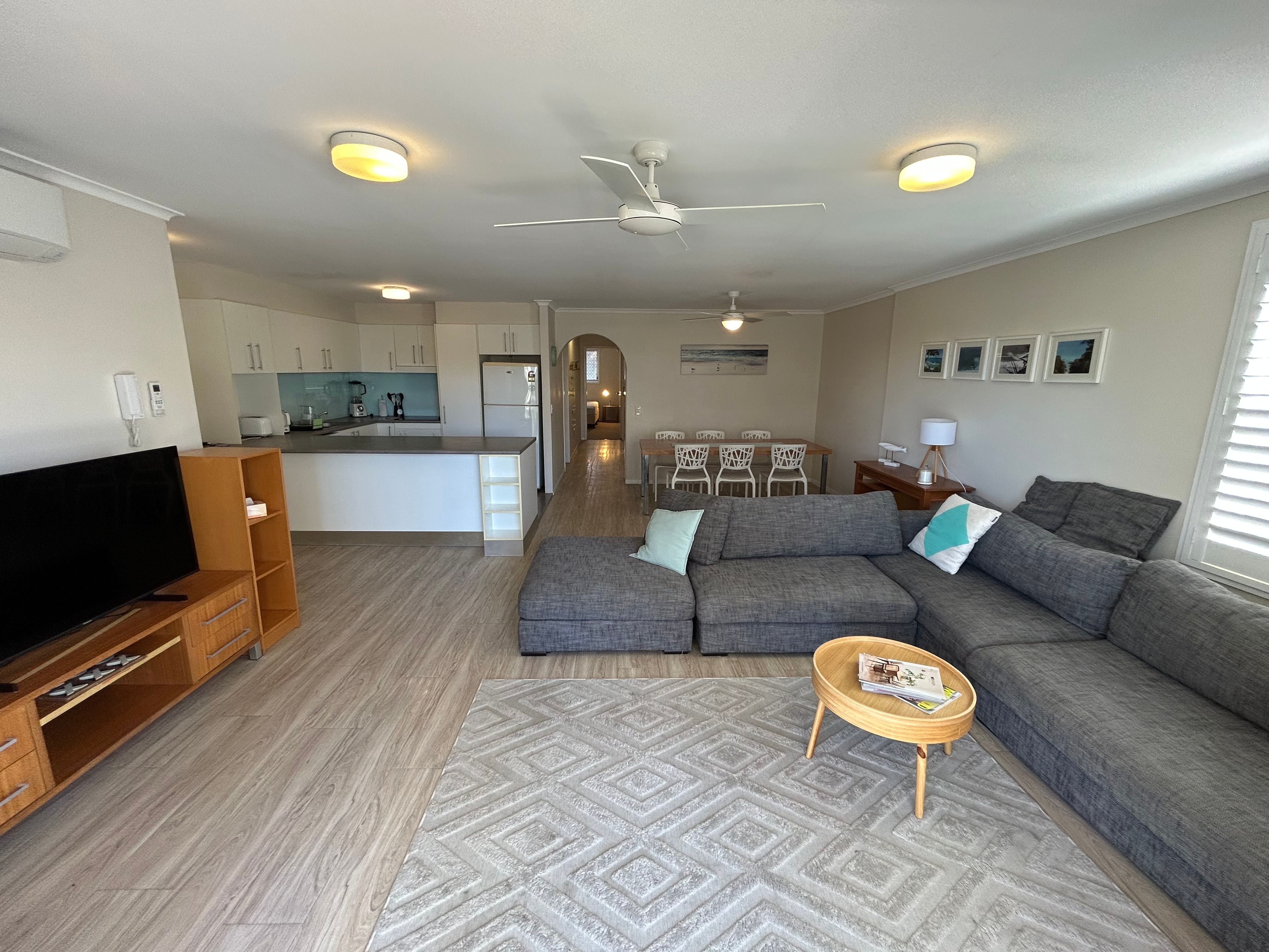 16/111 Old Burleigh Road, Broadbeach, QLD 4218