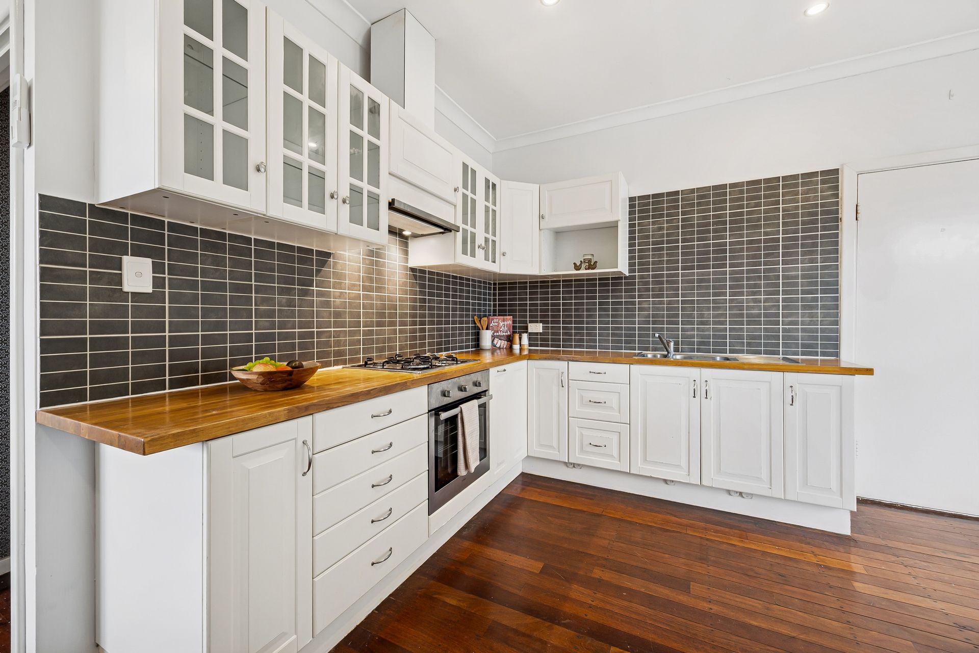 38 Redmond Road, Hamilton Hill, WA 6163