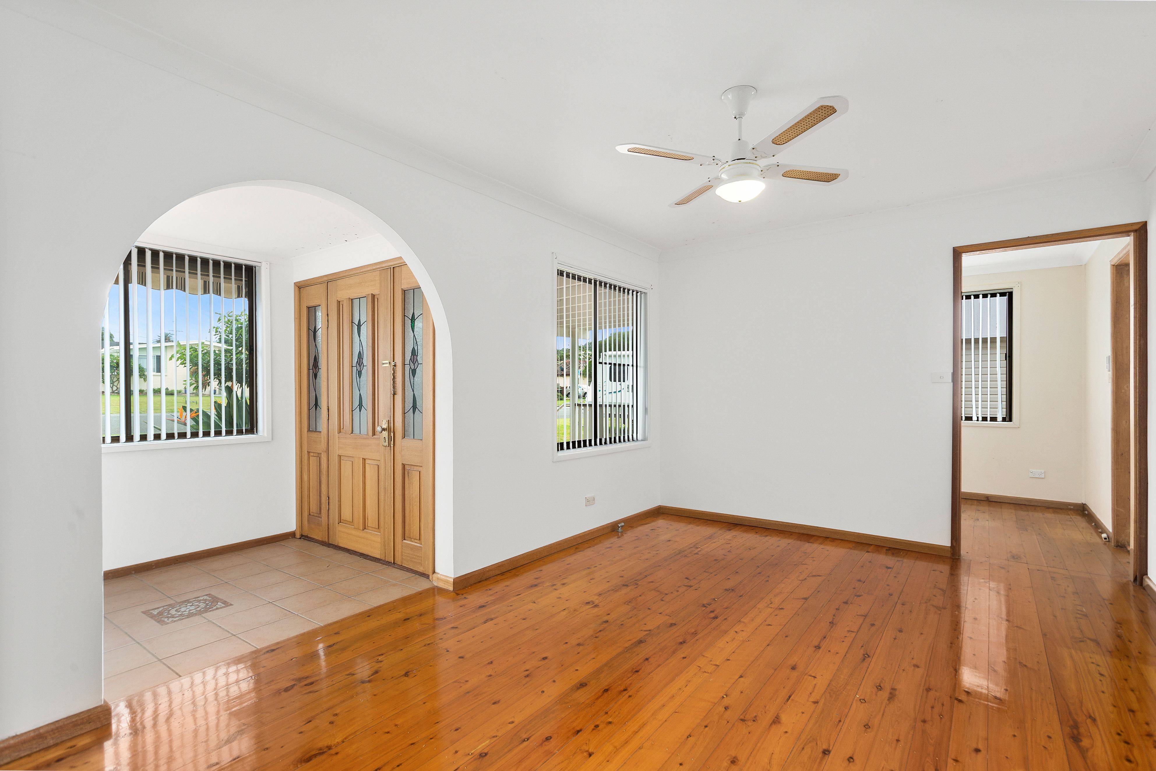 24 Landy Drive, Mount Warrigal, NSW 2528