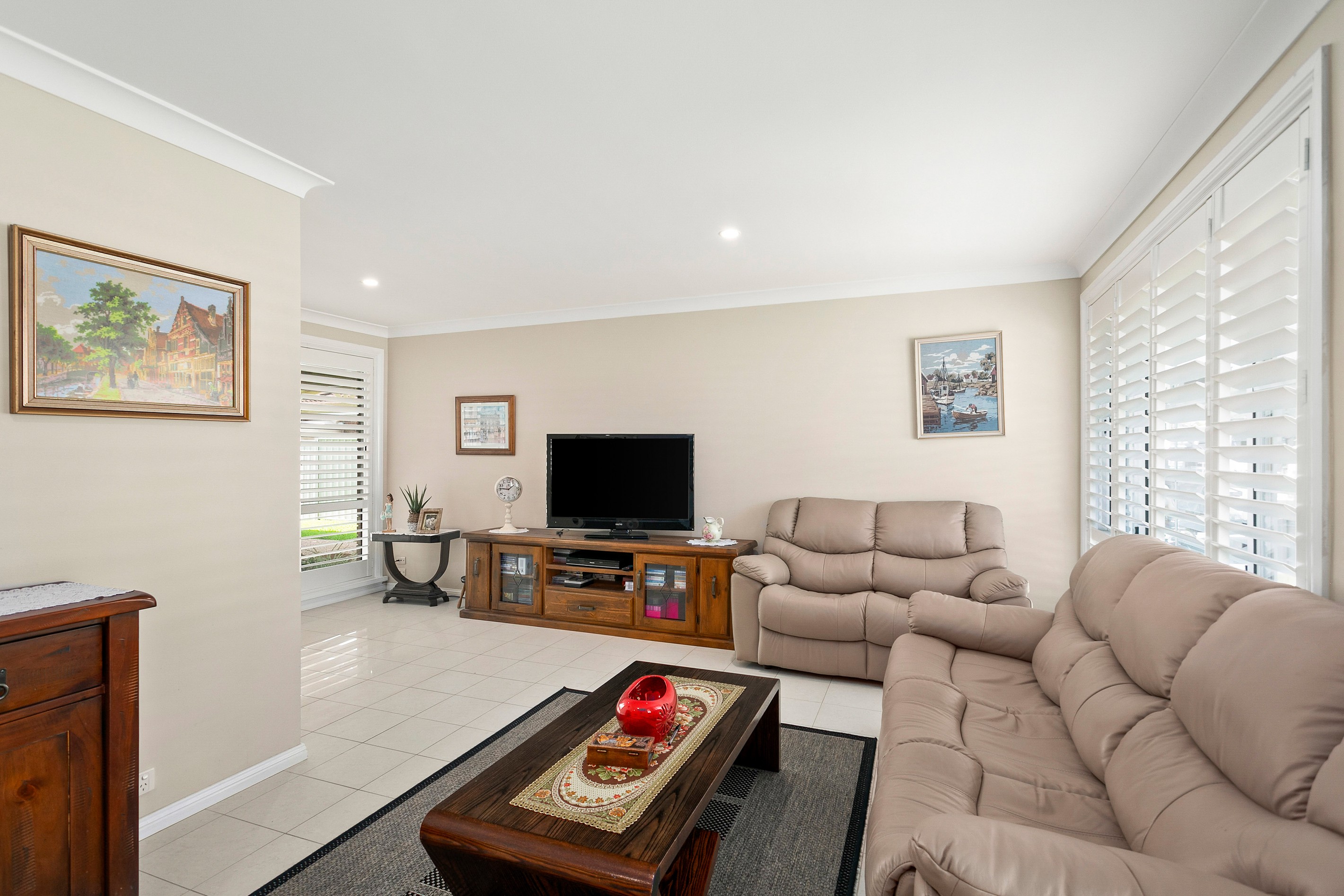 5 Honeysuckle Place, Albion Park Rail, NSW 2527