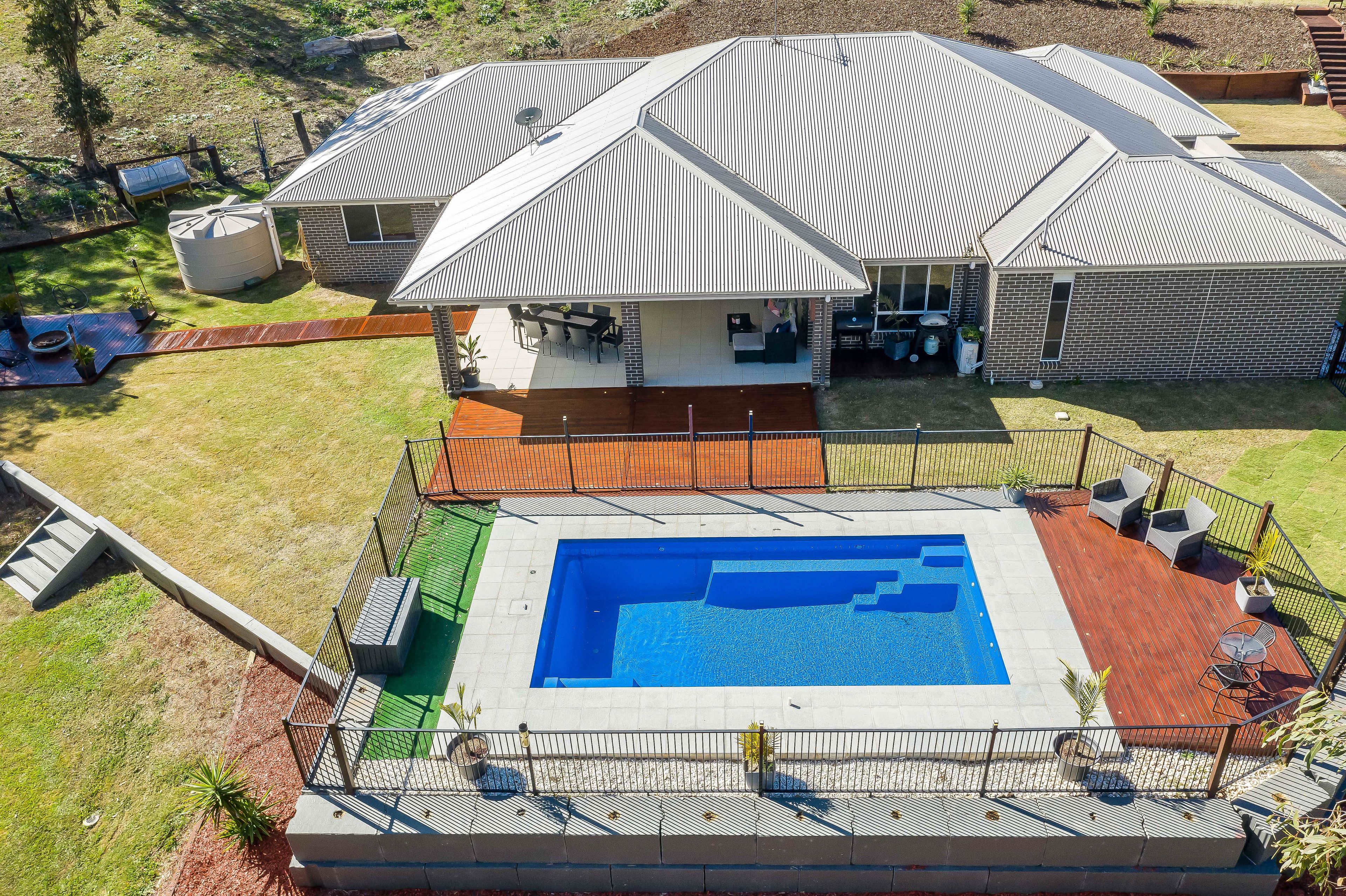 5 Greenleaf Terrace, Hodgson Vale QLD 4352