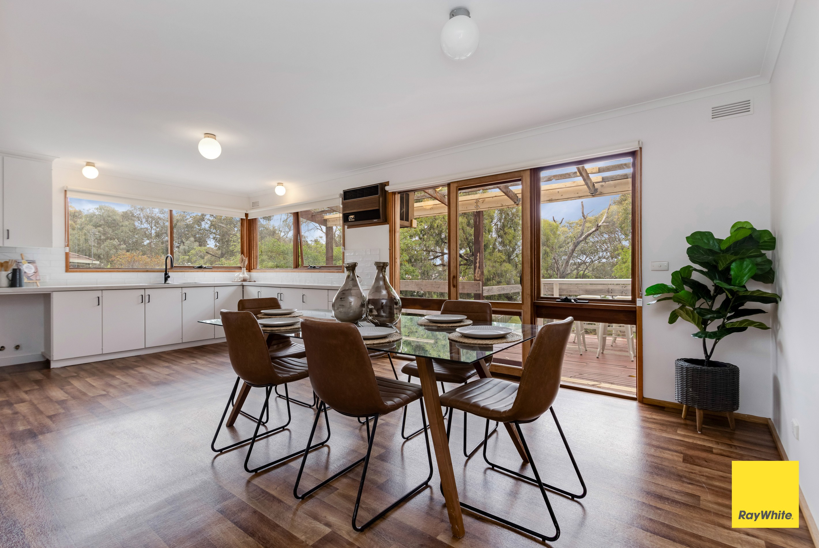 24 Wirth Street, Flora Hill, VIC 3550