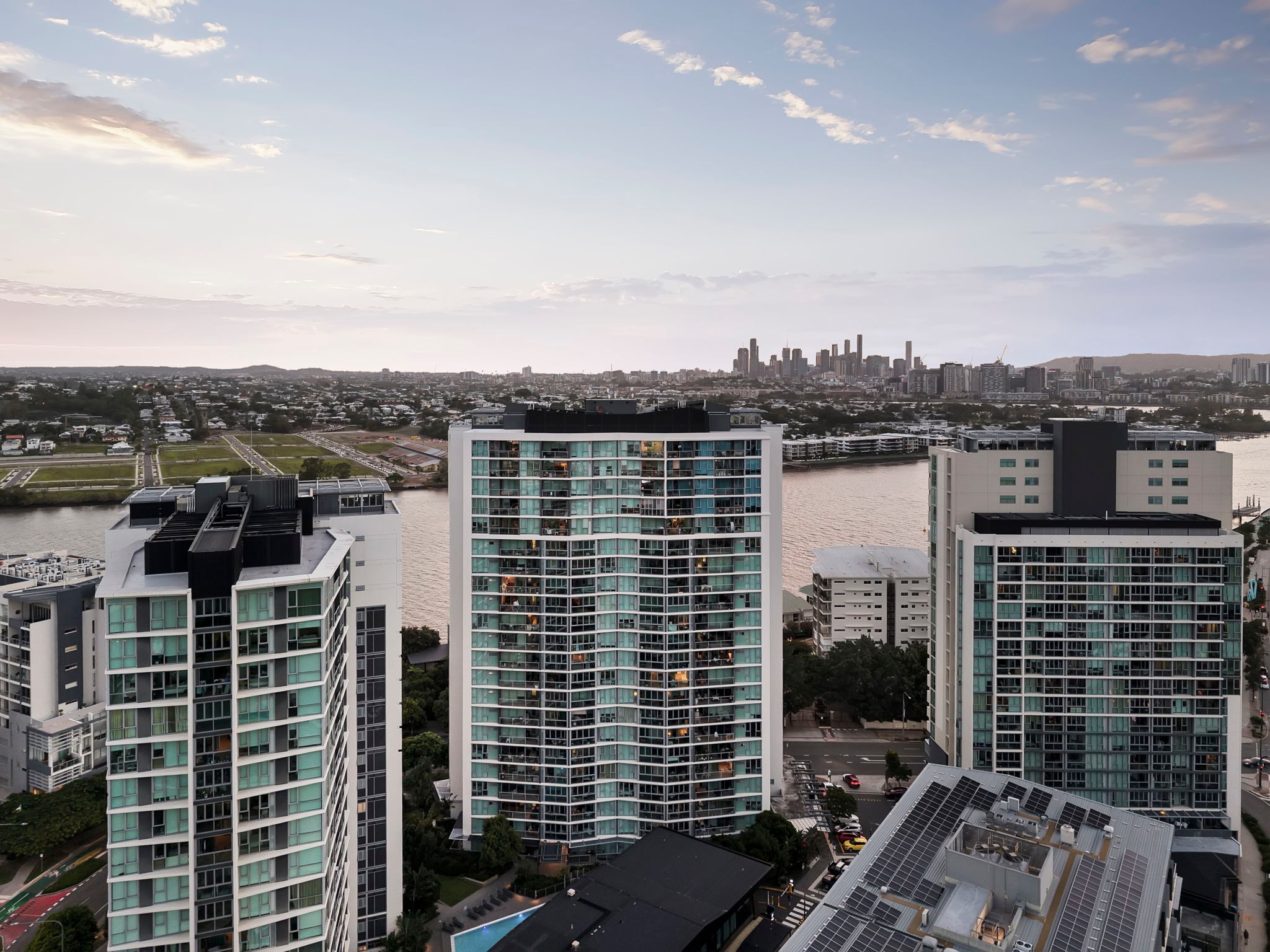 11601/8 Harbour Road, Hamilton, QLD 4007