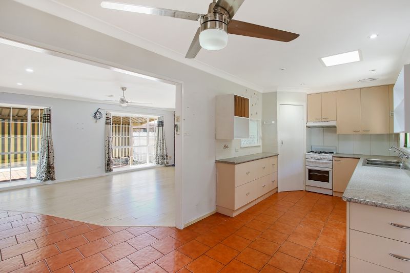 381 Sandrina Drive, Lavington, NSW 2641