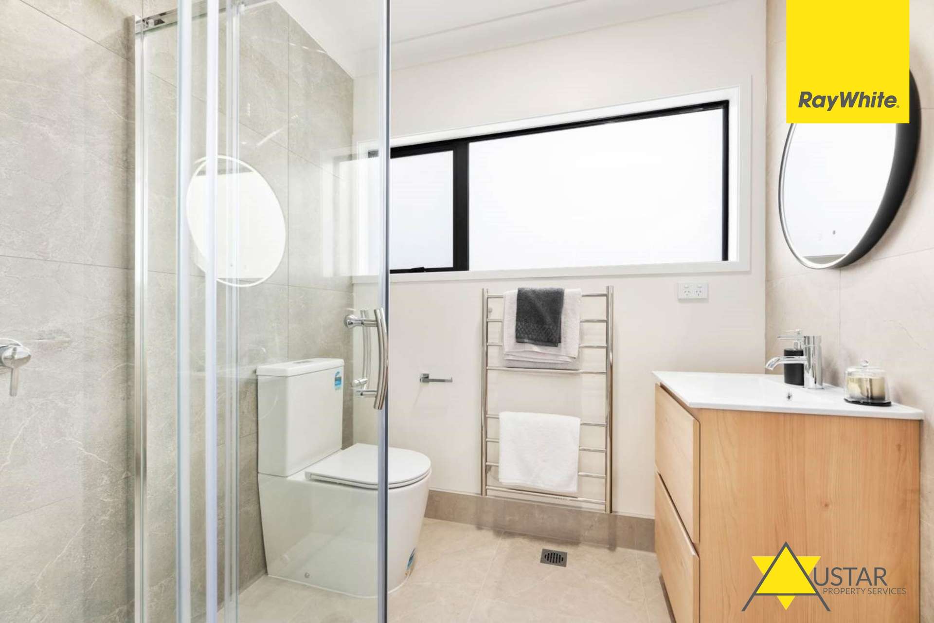 23 Parkwood Avenue photo 8