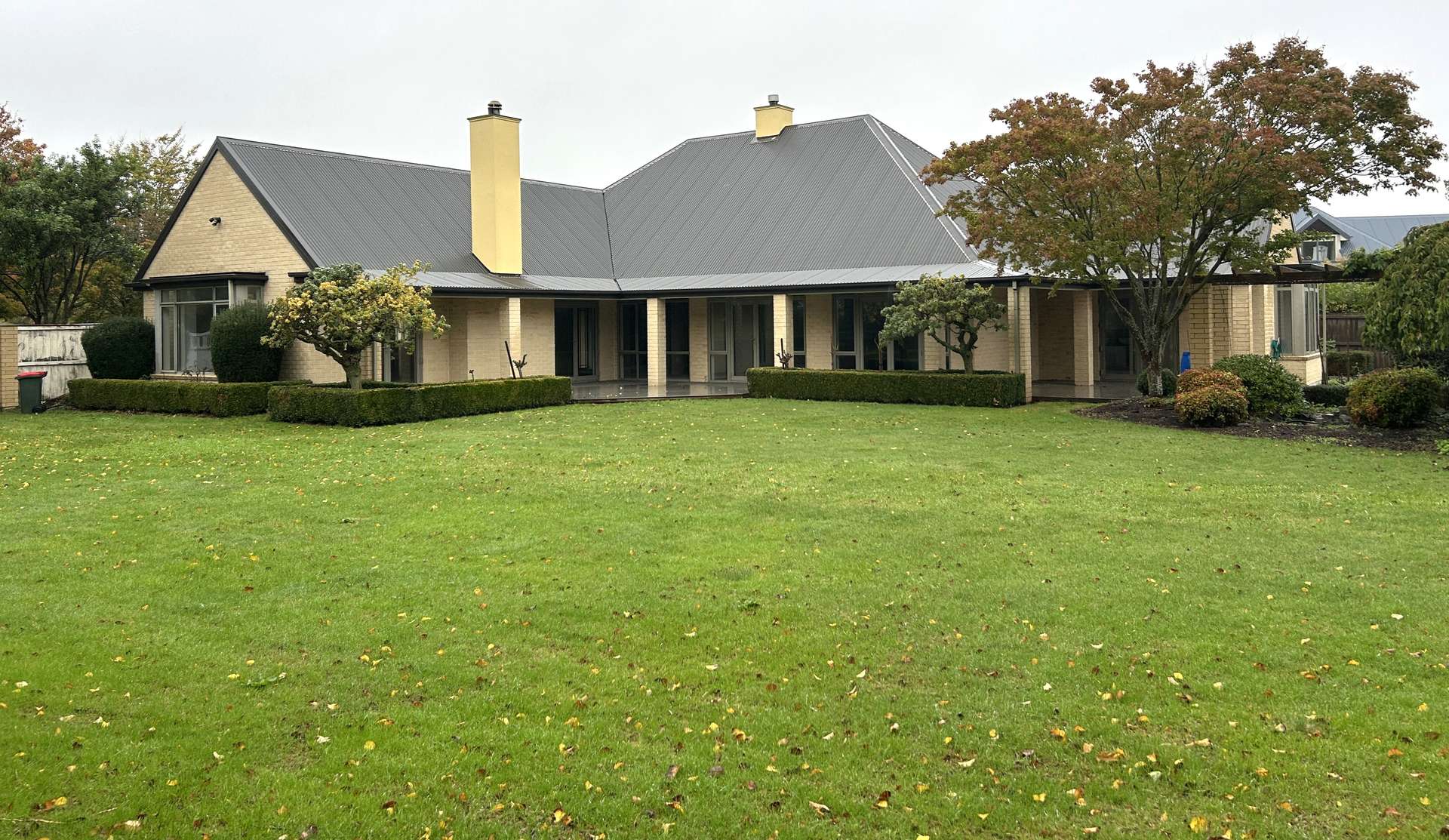 35 Stonebridge Way photo 3