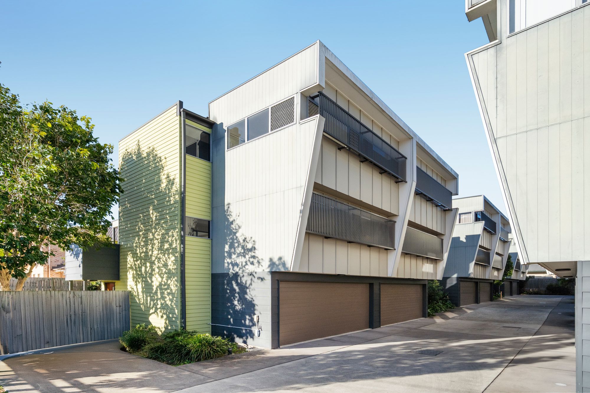 1 Bland Street, Coopers Plains QLD 4108