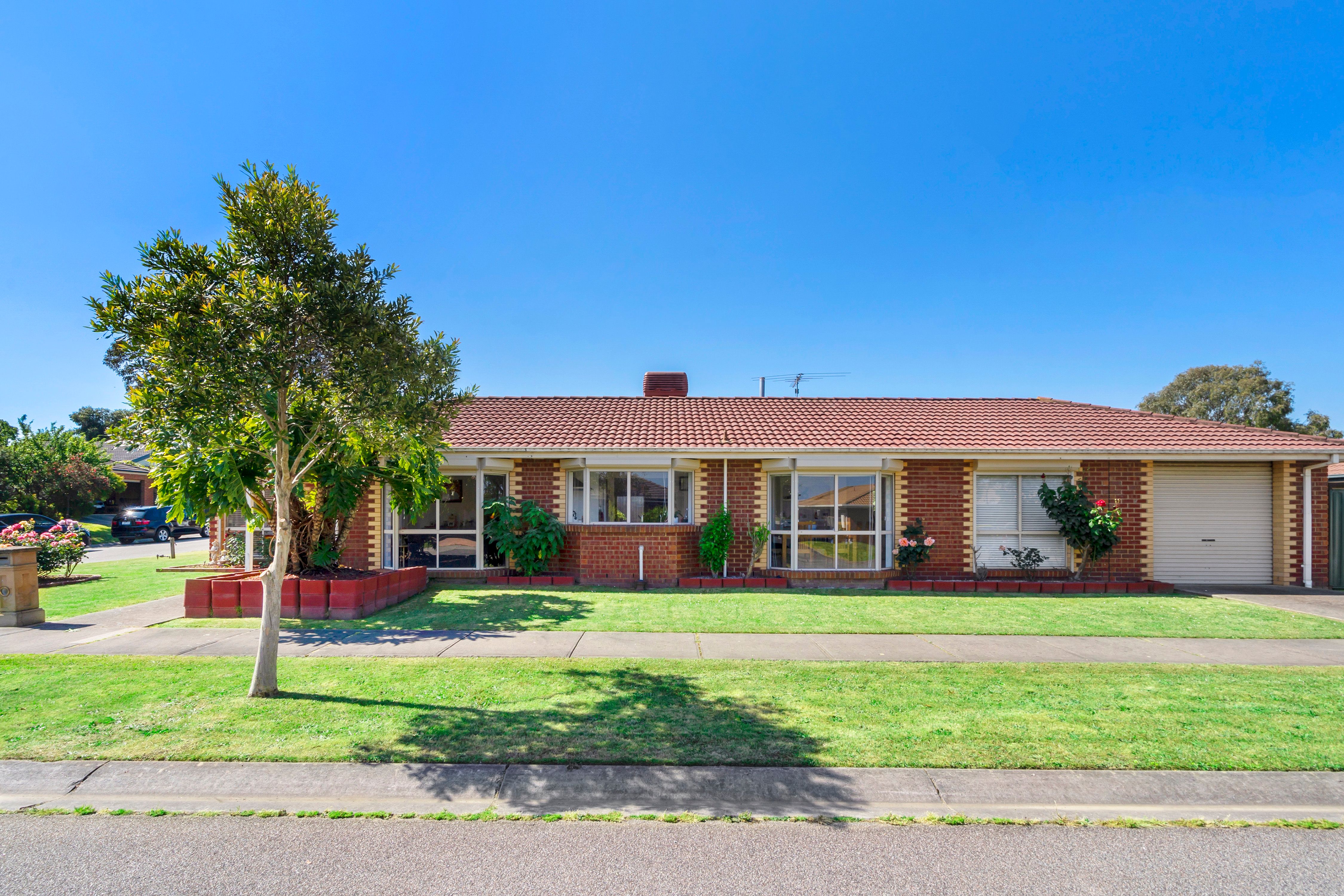 14 Wilmott Close, Berwick VIC 3806