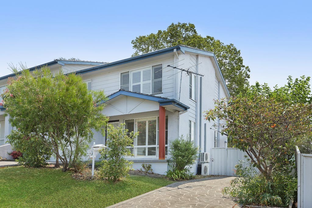 2/1A Dewrang Crescent, Toronto, NSW 2283