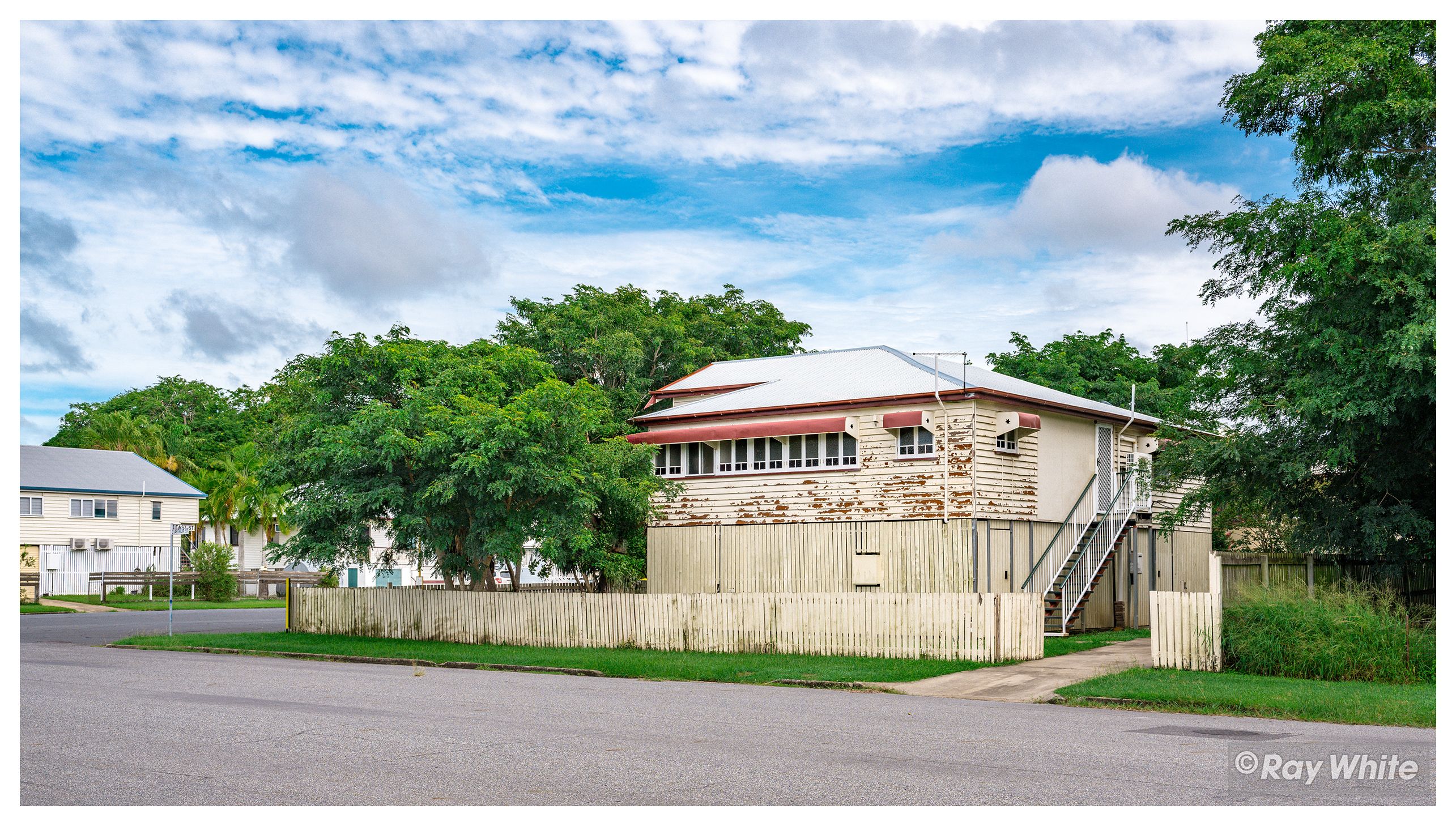 337 East Street, Depot Hill QLD 4700