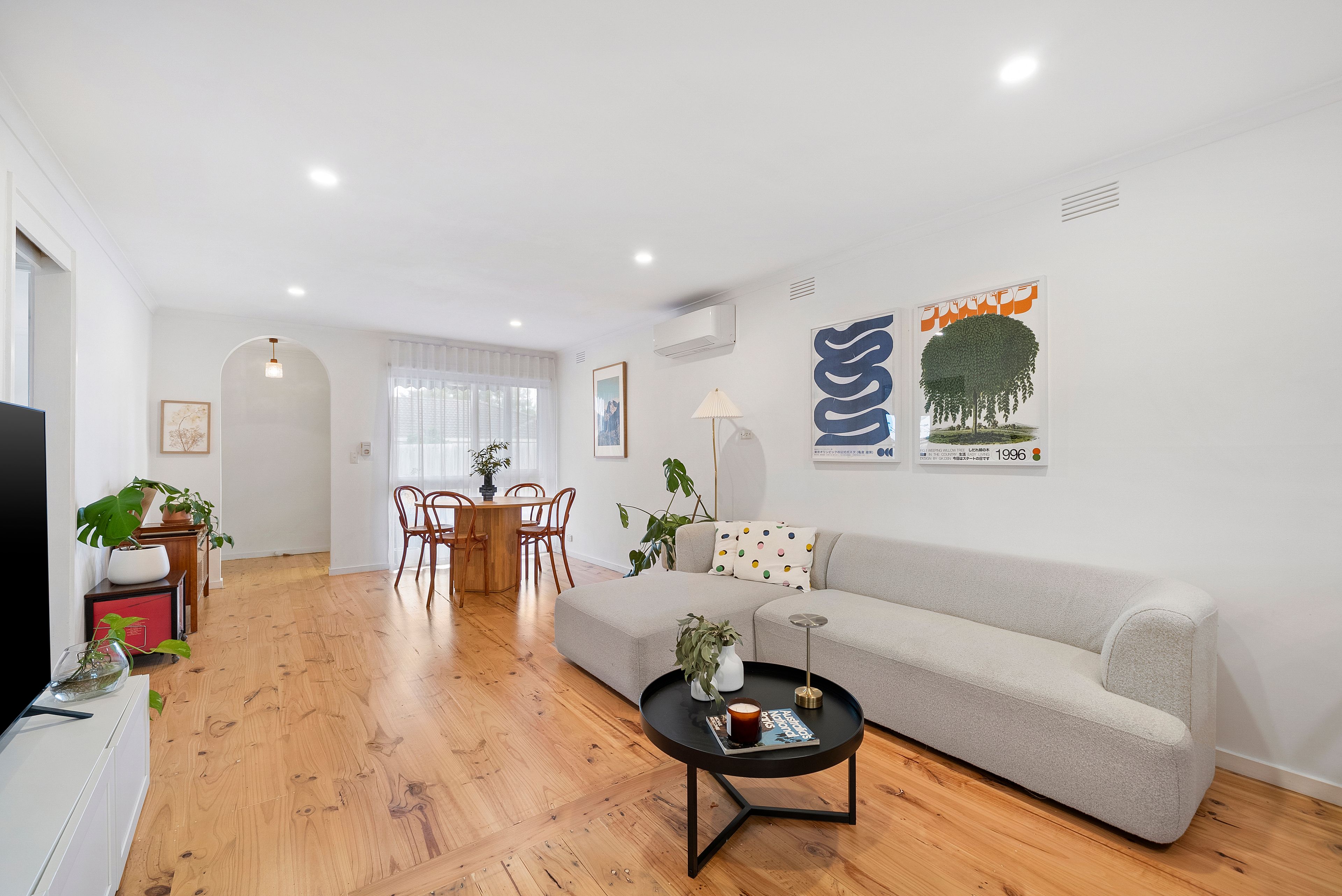 4/10 Veronica Street — photo 3 of 18