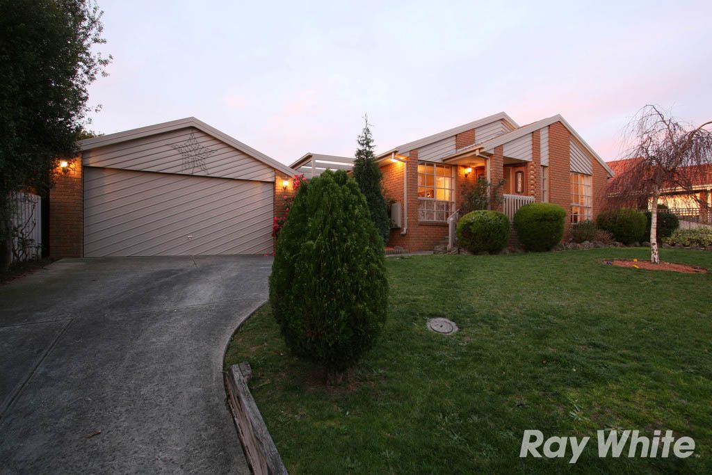 12 Sundew Court, Knoxfield, VIC 3180