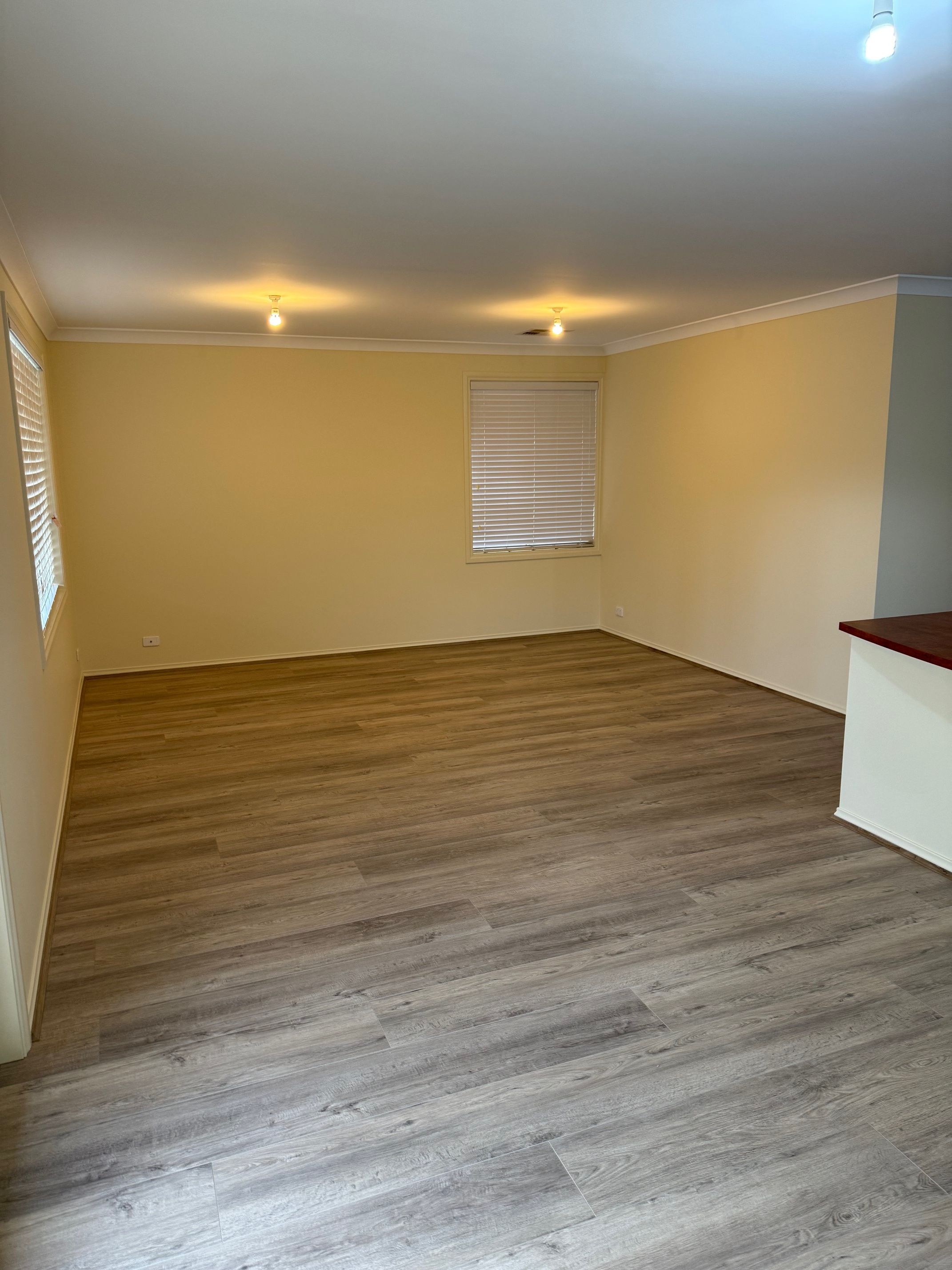6 Yvonne Street — photo 7 of 12